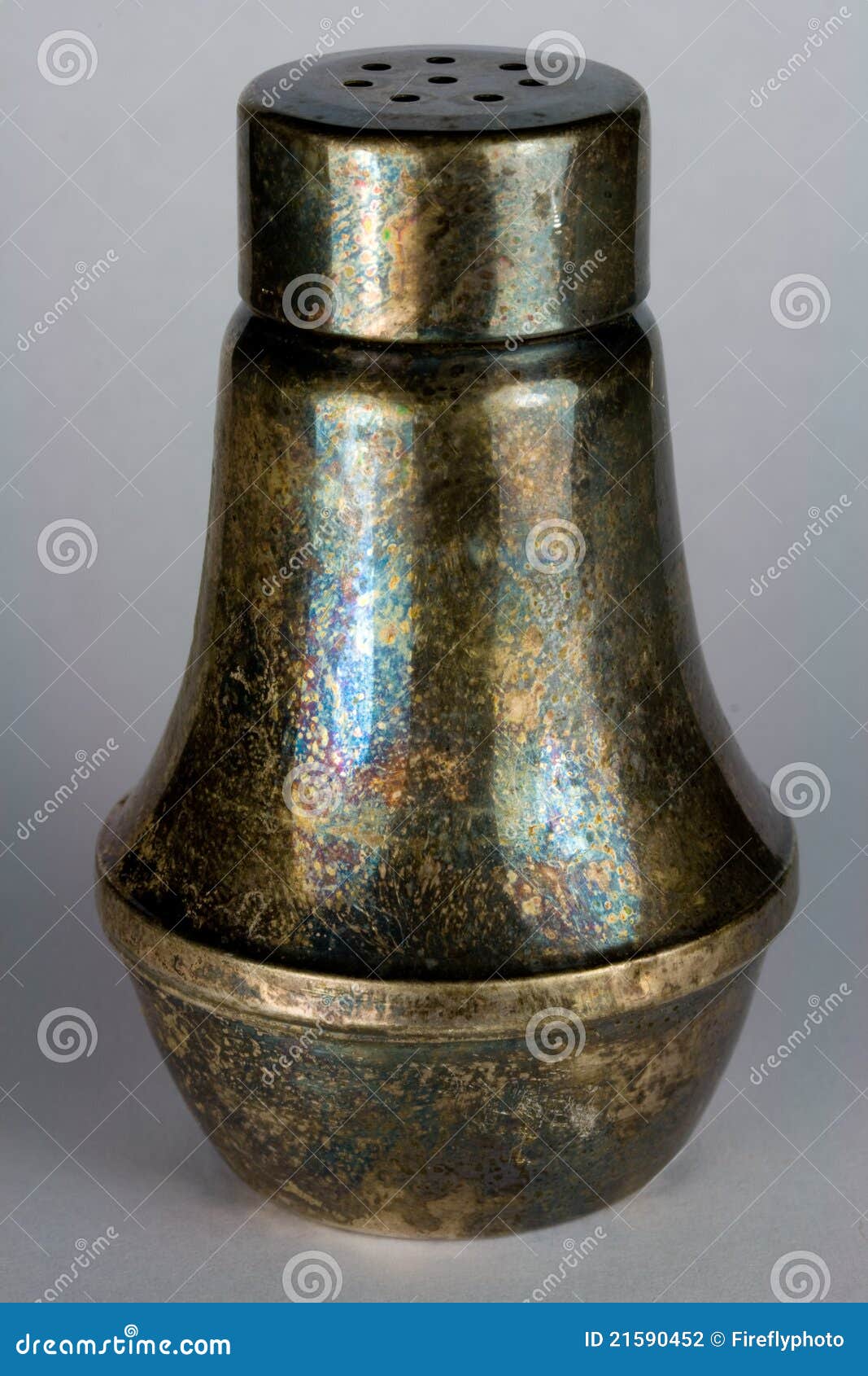 Coctelera De Sal De Plata Deslustrada Foto de archivo - Imagen de brillo,  cocina: 21590452, image size:1067x1690