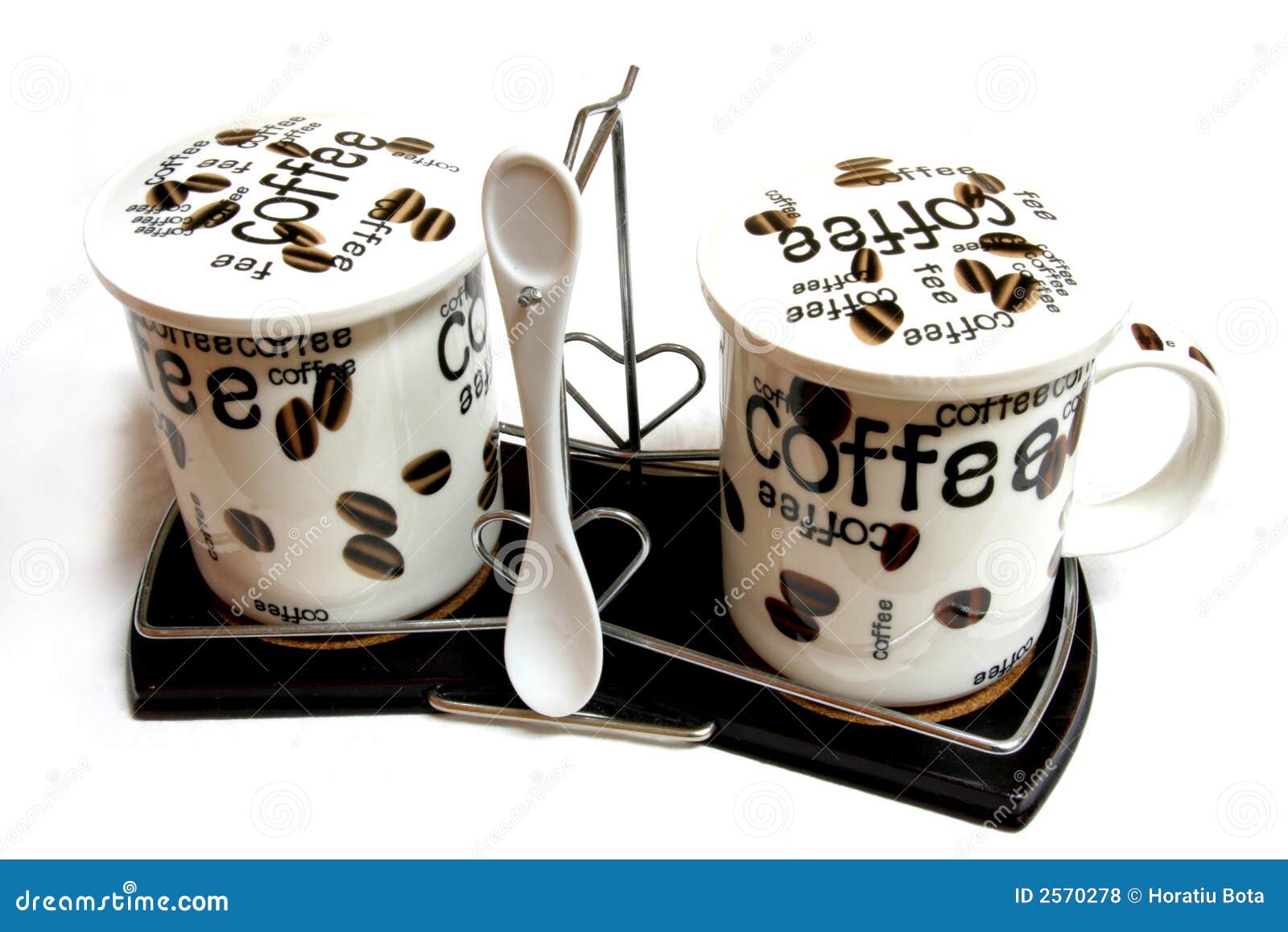 cofee cups and coffee-spoon