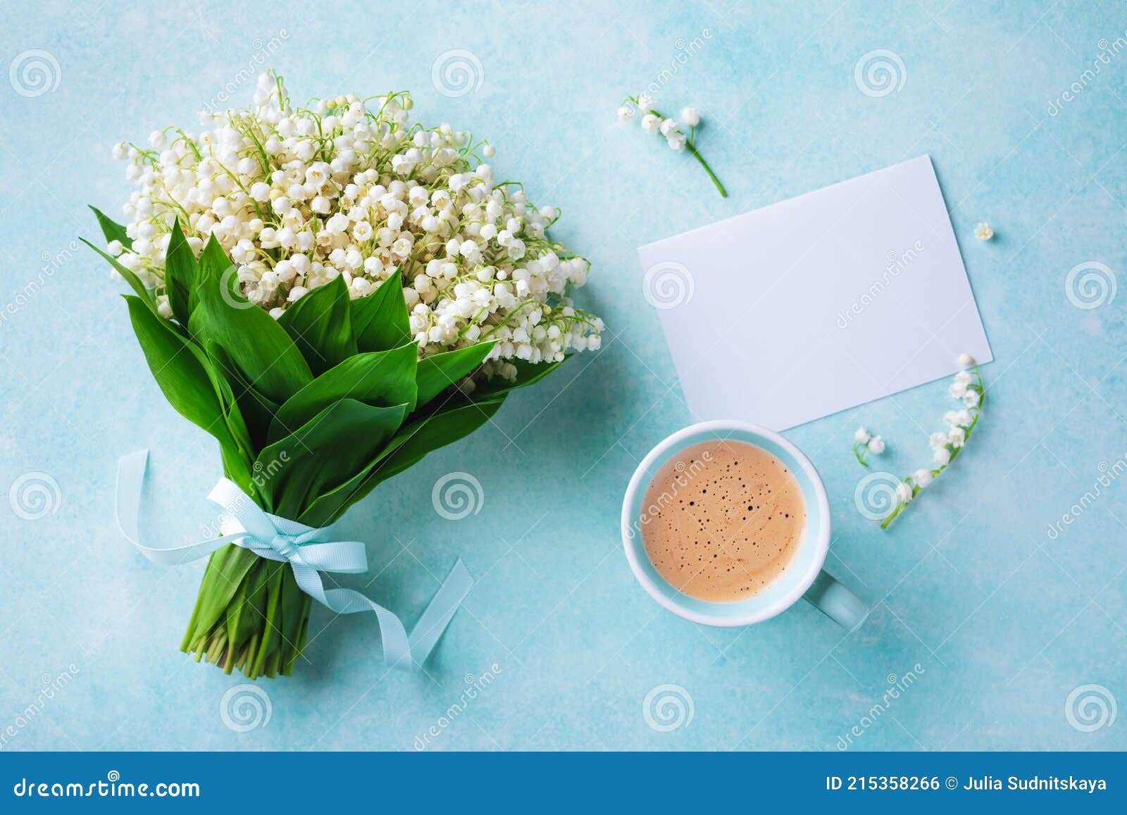 Morning Breakfast Concept. Coffee Cup with Spring Bouquet of Flowers ...