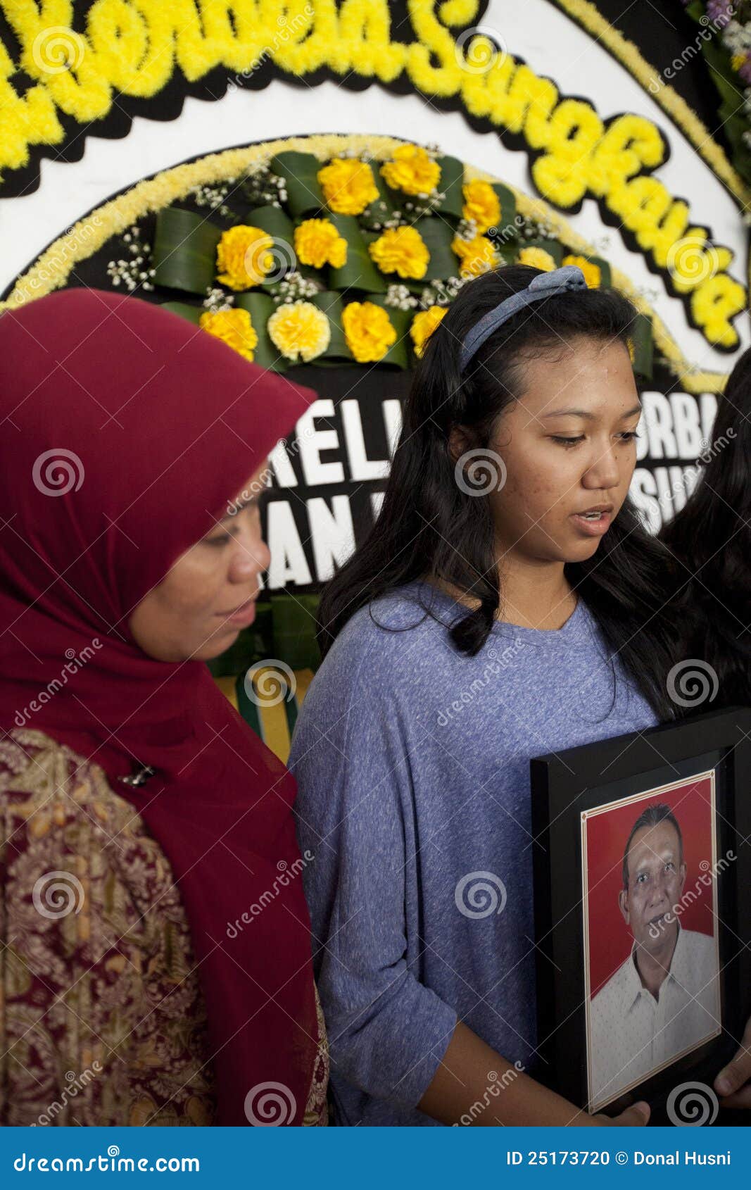 Coffin Handover editorial image. Image of ceremonial 25173720