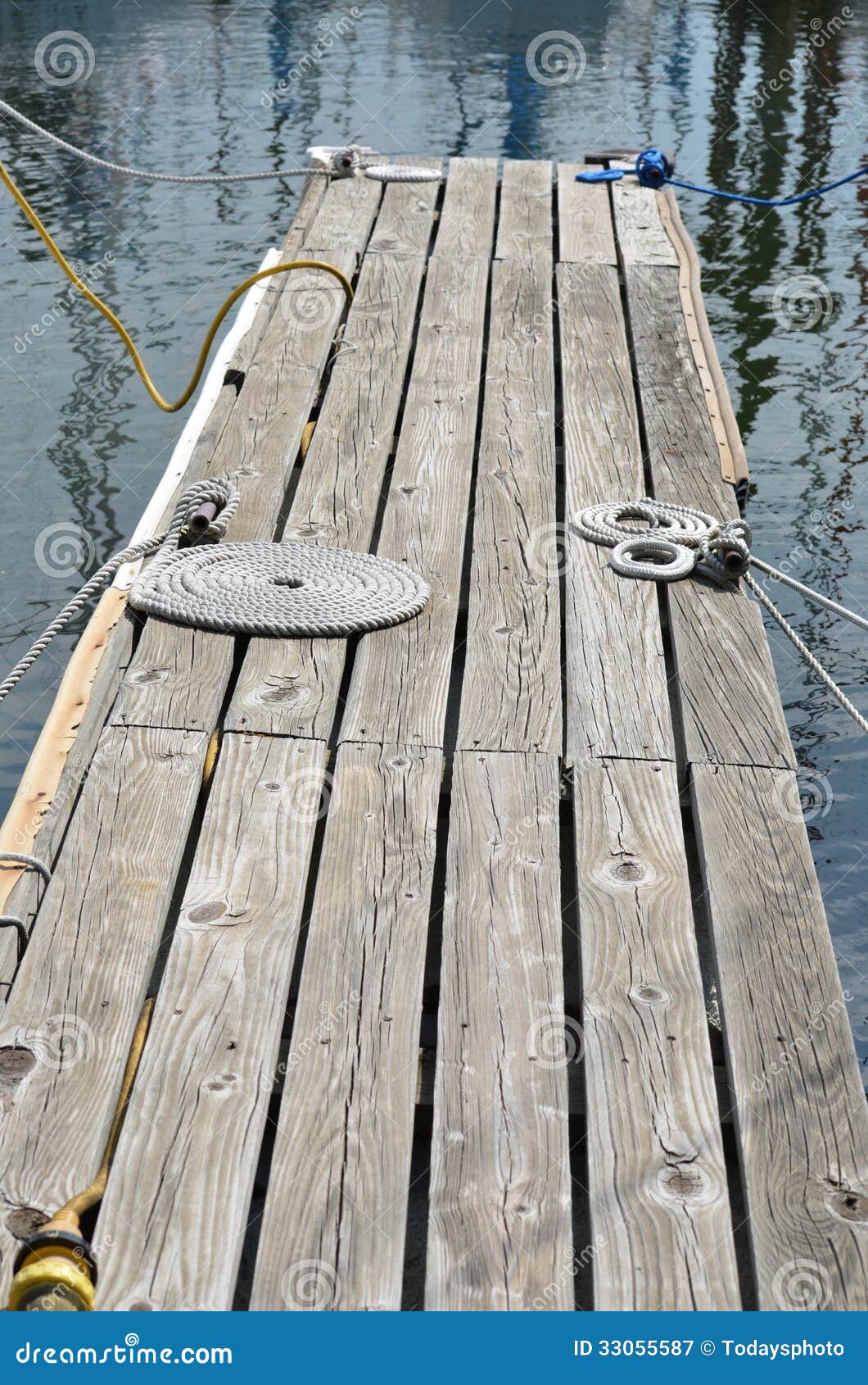 Coiled ropes on a dock stock image. Image of textures 33055587