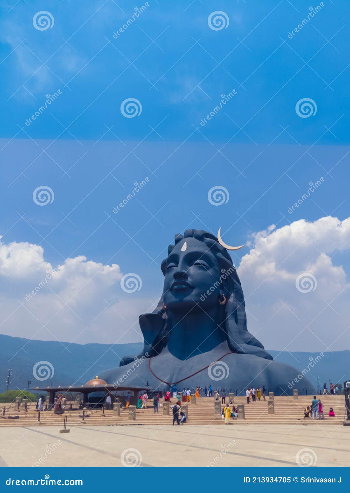 COIMBATORE , INDIA - March 20, 2021: Reflection of Adiyogi Shiva Statue -  People are Visiting and Praying Lord Shiva Statue in Editorial Image -  Image of ghats, india: 213934705