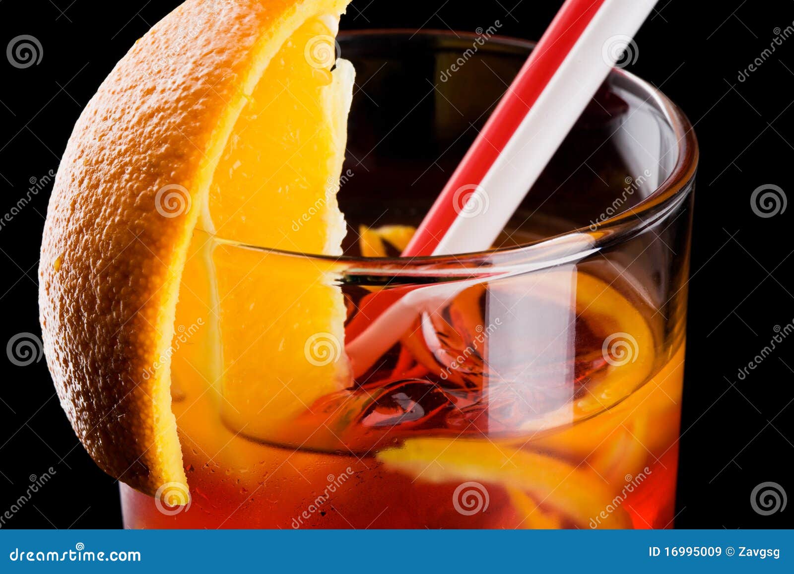 Cold alcoholic cocktai stock image. Image of aperitif 16995009