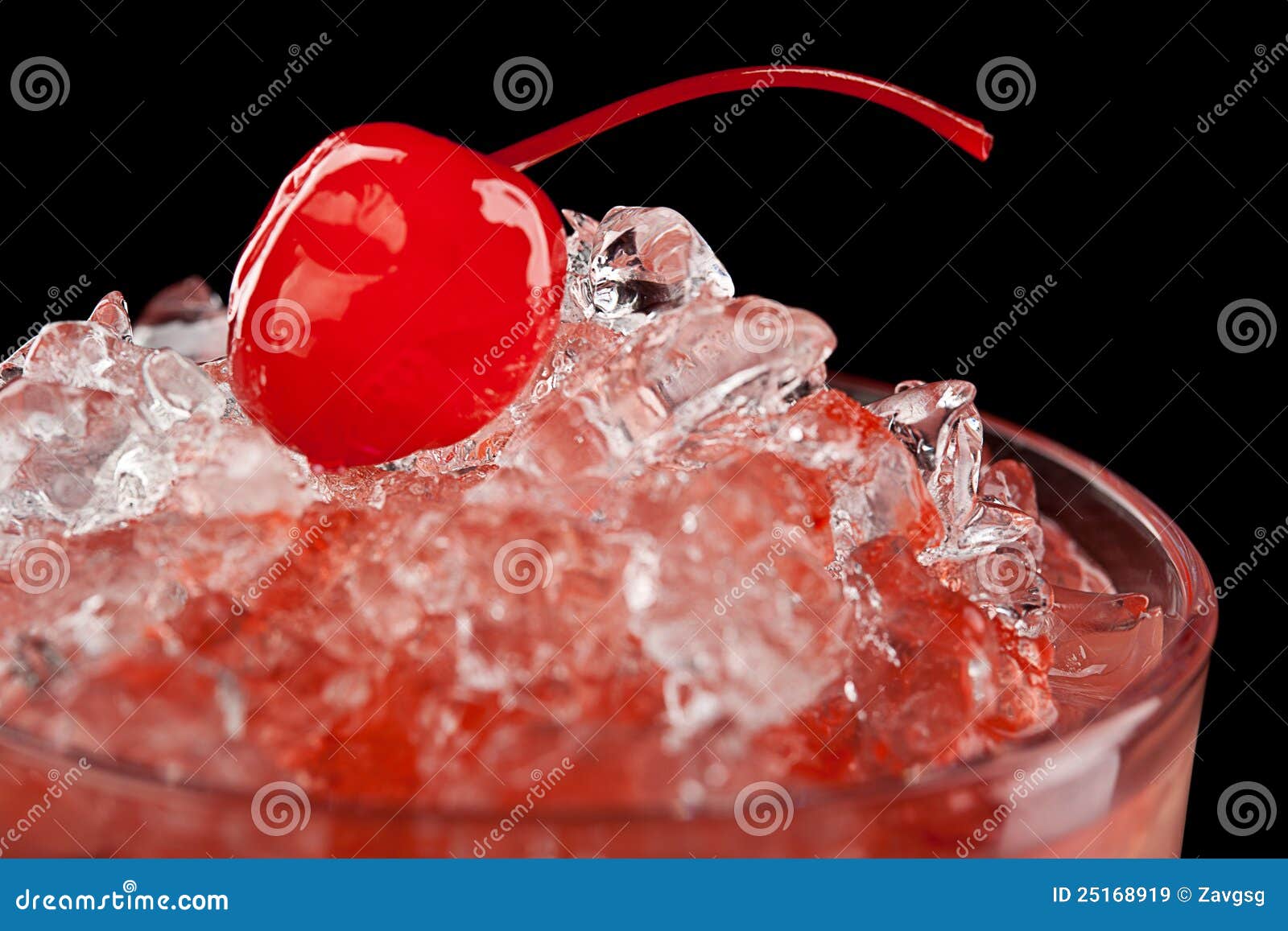 Cold alcoholic cocktail stock image. Image of whisky 25168919