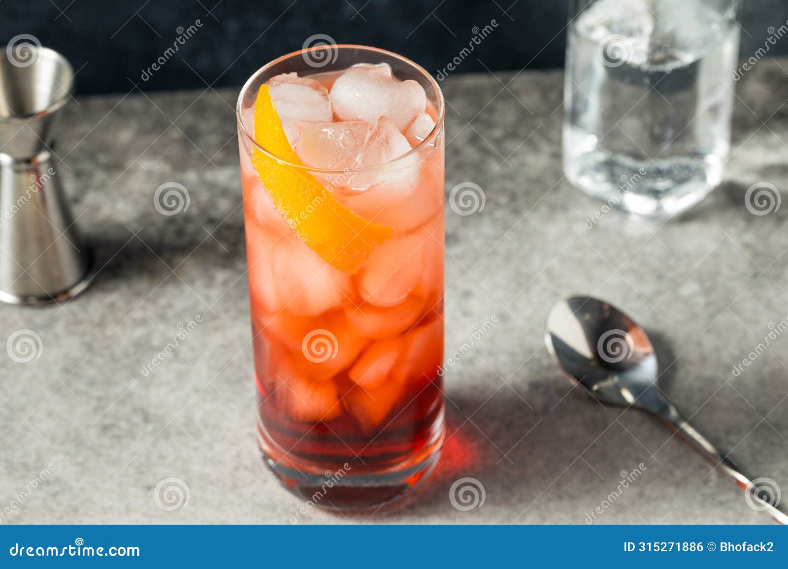 cold refreshing americano negroni cocktail