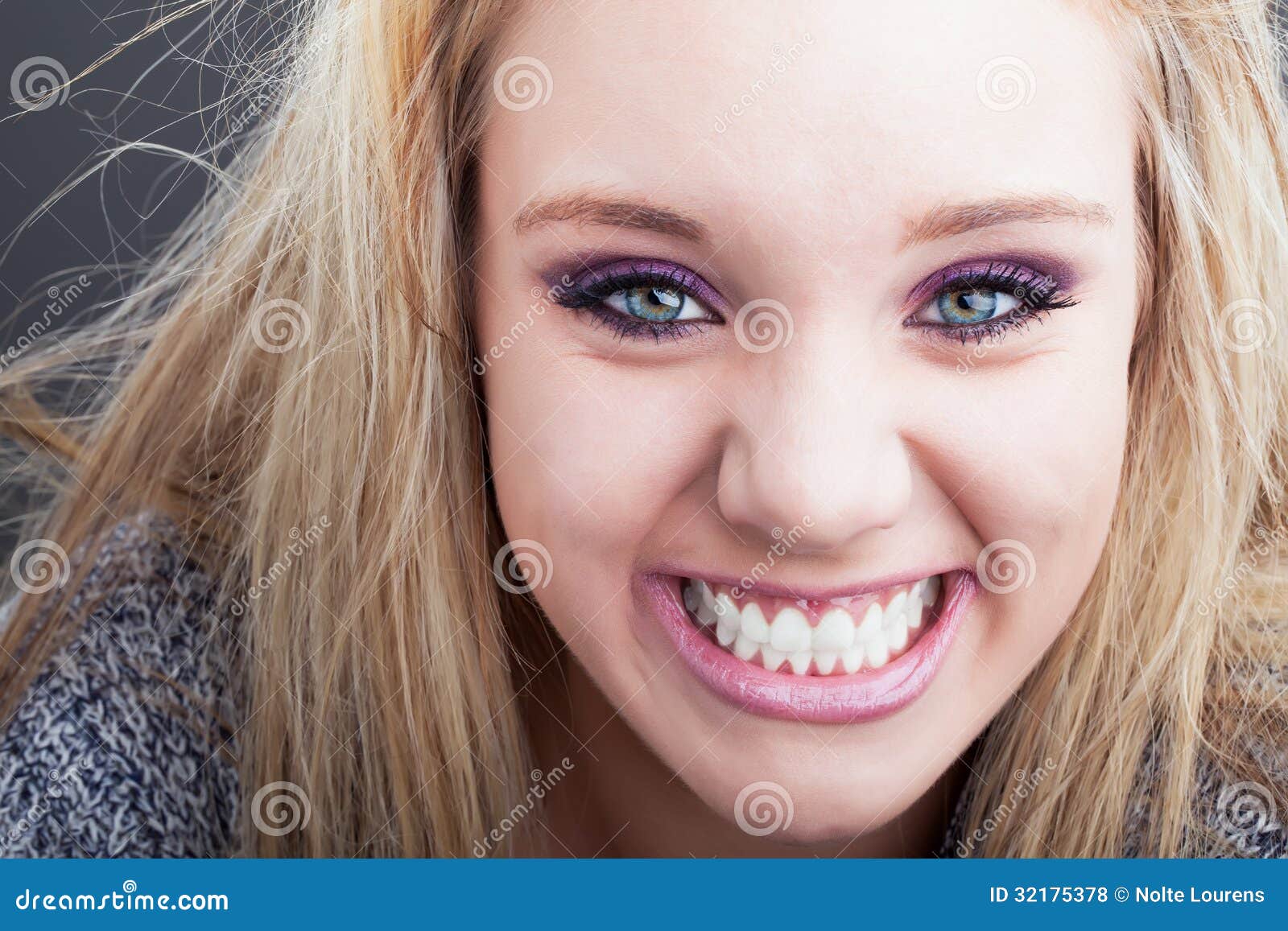 Colgate smile stock photo. Image of makeup, teeth, ecstatic - 32175378 Colgate smile stock photo. Image of makeup, teeth, ecstatic - 32175378