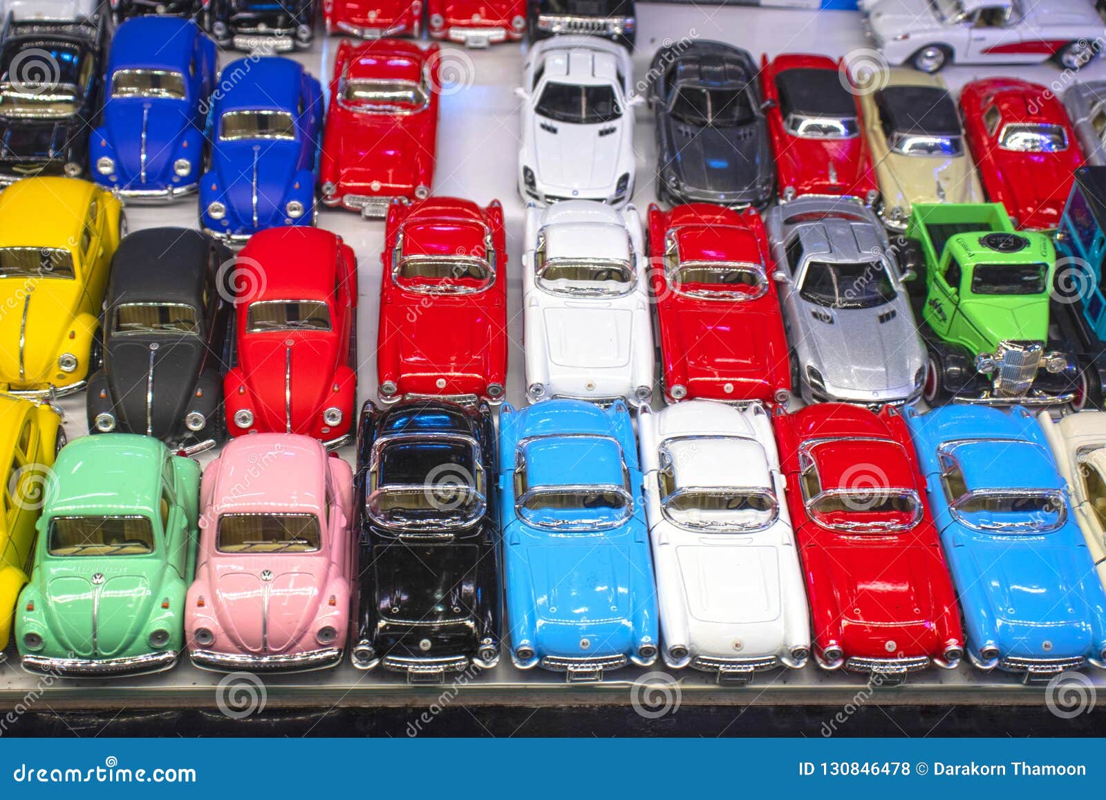 Collection Modèle De Mini Voiture Colorée Photo stock - Image du