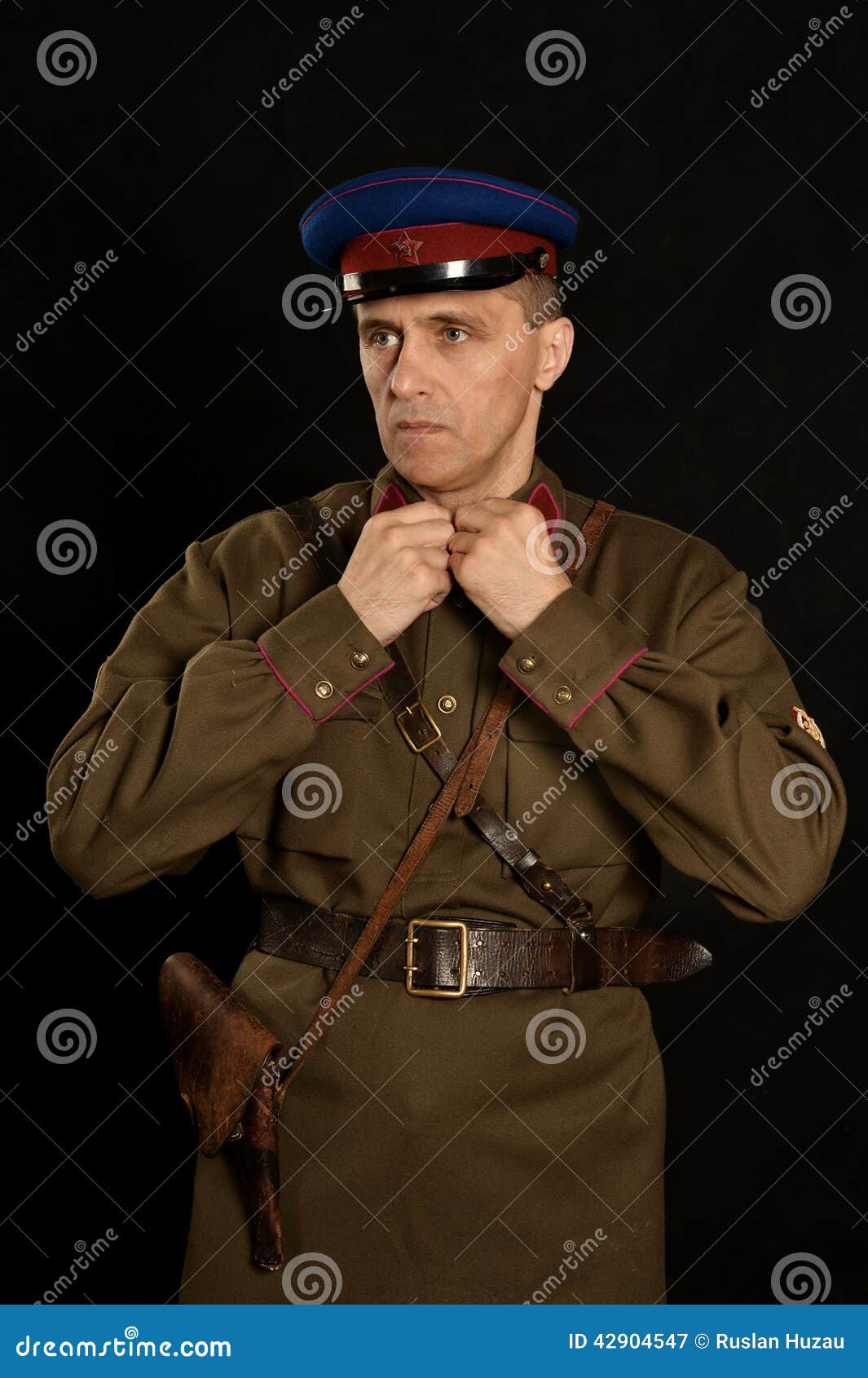Colonel Commander With A Gun Stock Image - Image of armed, human: 42904547