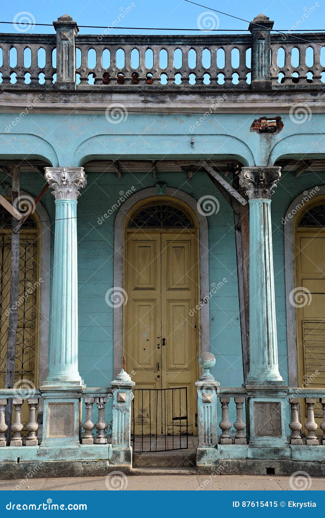 colonial town pinar del rÃÂ­o, cuba