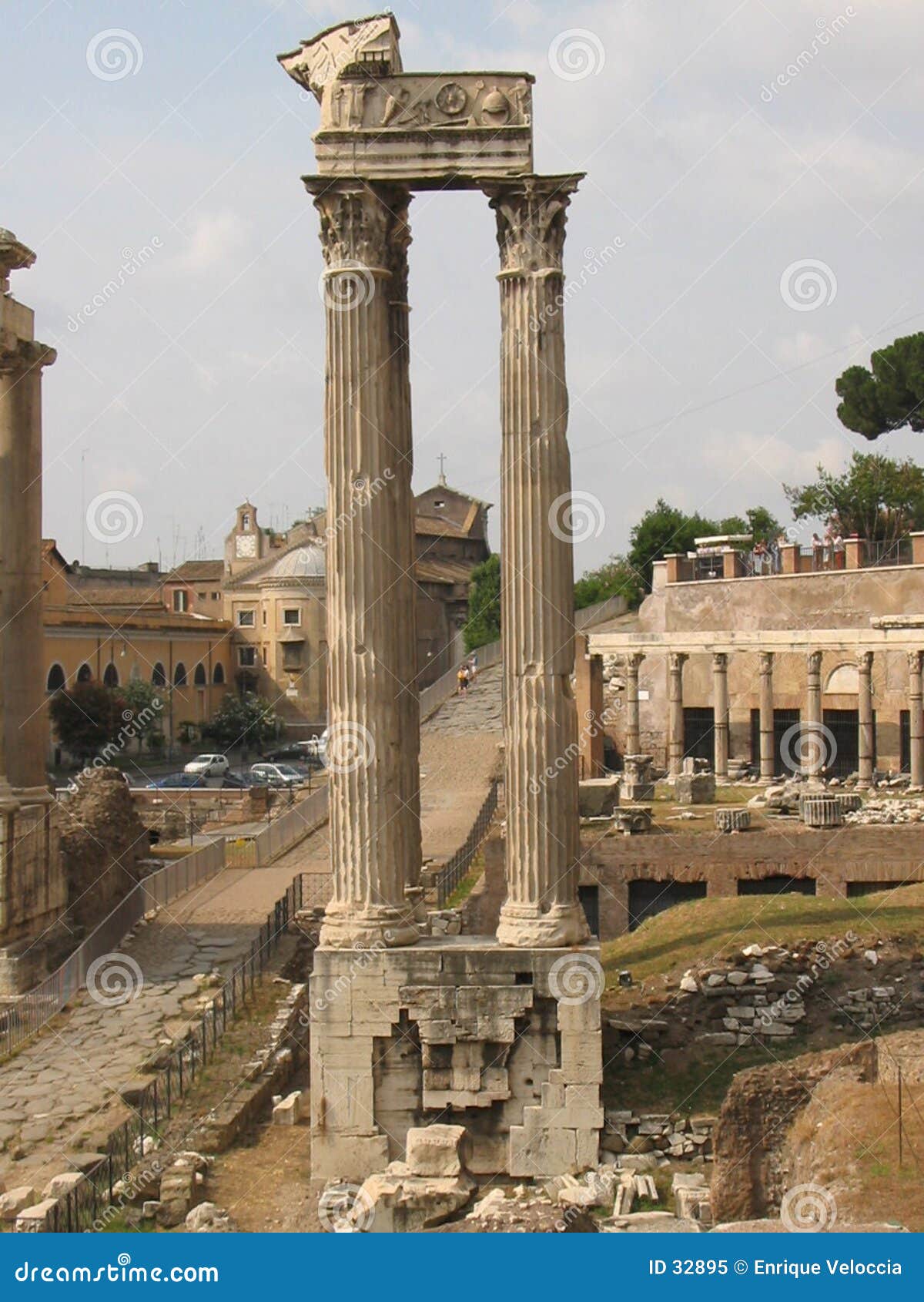 colonna dil foro romano