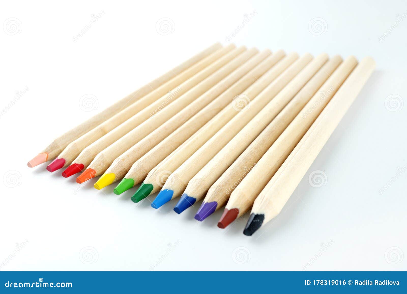 377 Color Pencils Sketchbook Wooden Table Stock Photos - Free &  Royalty-Free Stock Photos from Dreamstime