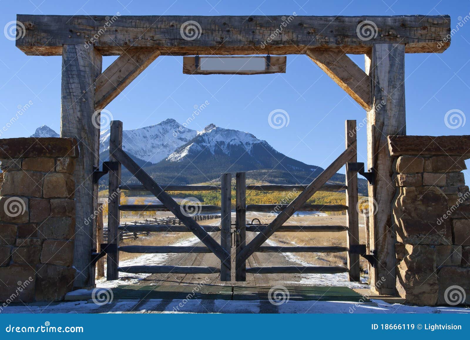 colorado ranch with wooden gate
