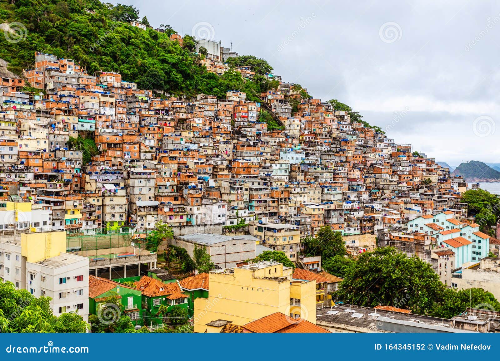 Colorful Brazilian Favelas Slums On The Hill Rio De Janeiro Brasilien Arkivfoto Bild Av Farligt Smutsigt Colorful Brazilian Favelas Slums On The Hill Rio De Janeiro Brasilien Arkivfoto Bild Av Farligt Smutsigt