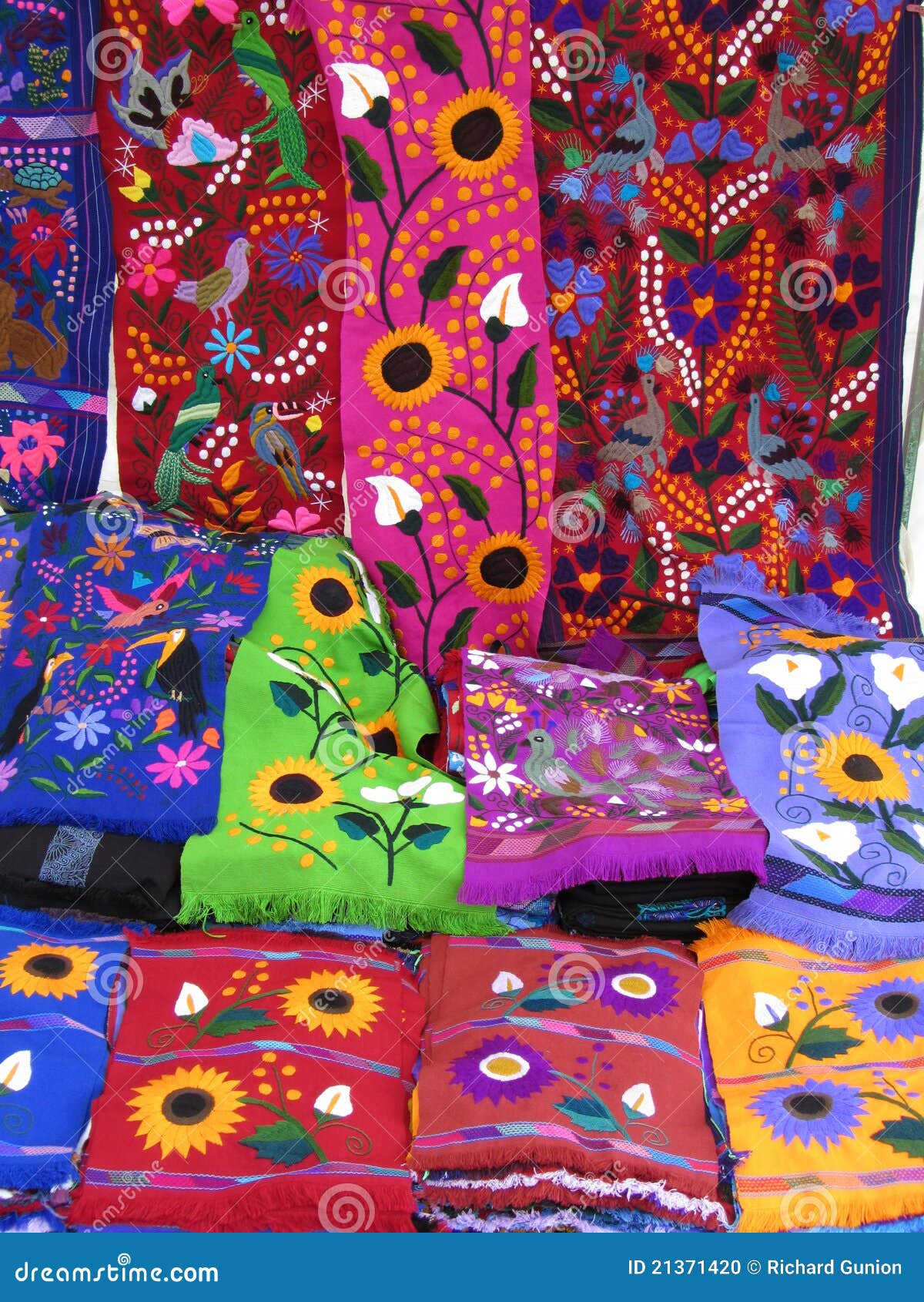 colorful chiapas textiles