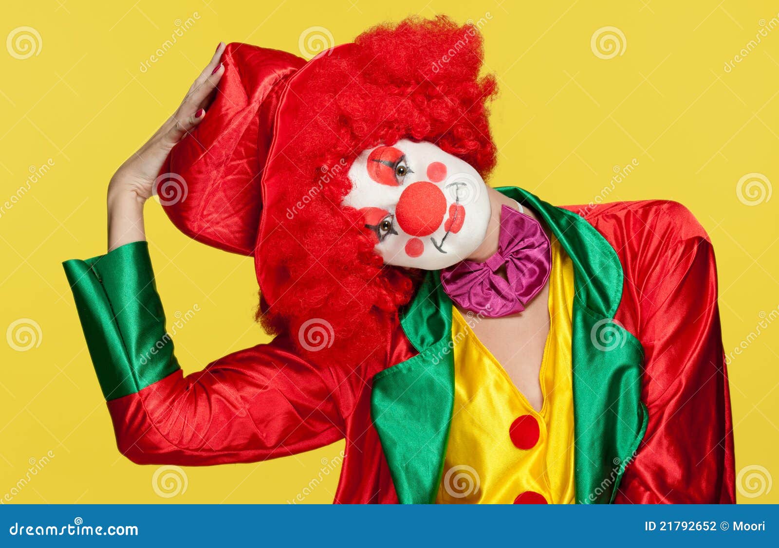 Клоун с цветами. Чемодан клоуна. Red Clown banner.