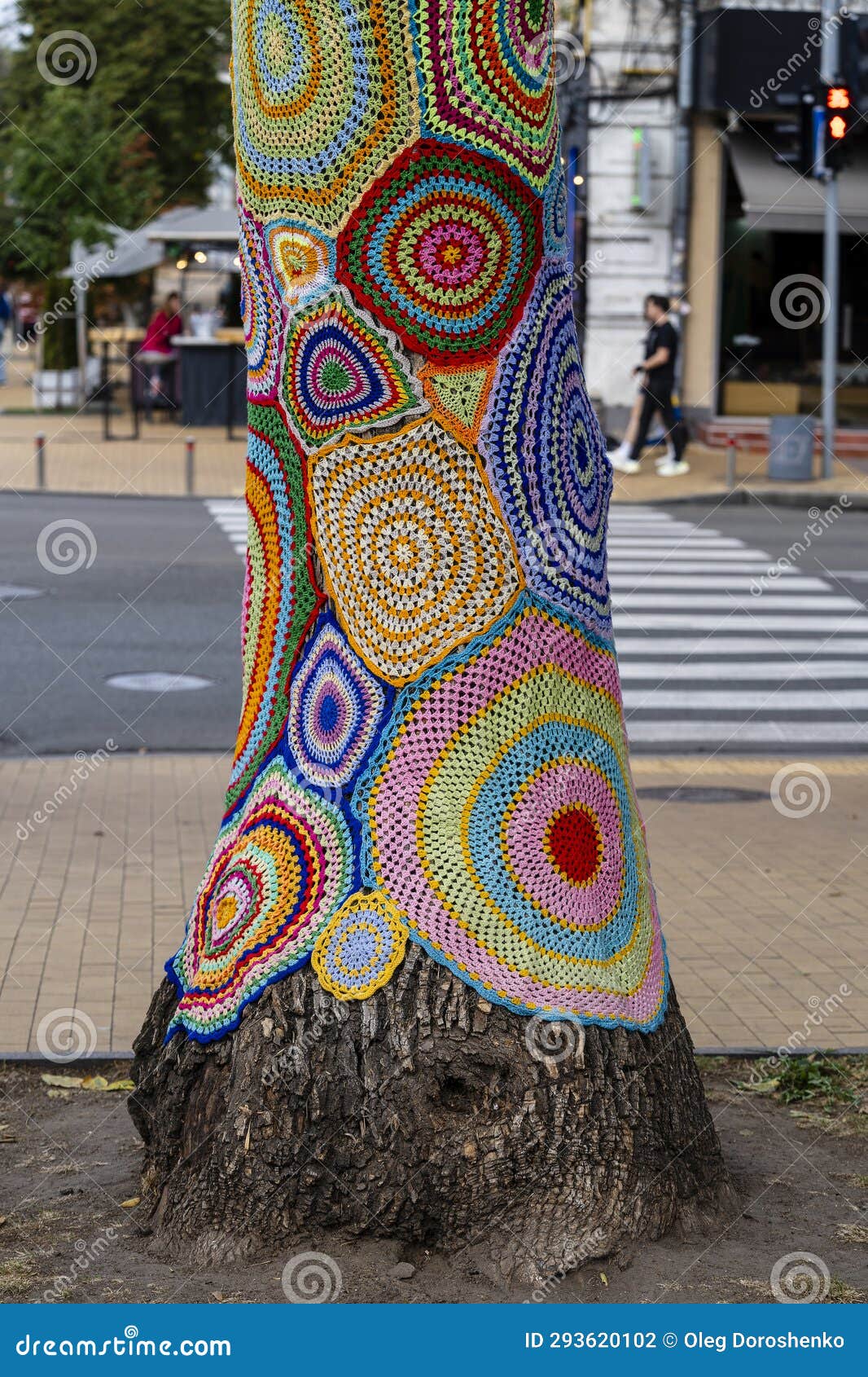 Colorful Crochet Knit on Tree Trunk in Kyiv, Ukraine. Street Art Goes by  Different Names, Graffiti Knitting, Yarn Bombing. Stock Photo - Image of  ecologic, crafts: 293620102
