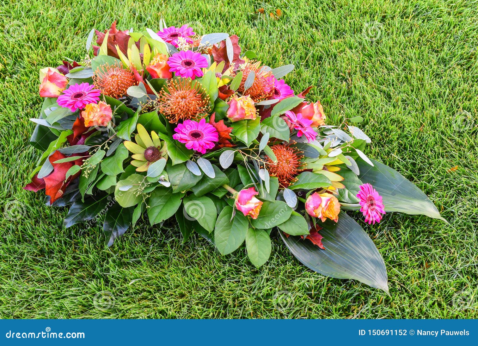 All Saints Day Flower Arrangements Flowers For Graveyard And Funeral Stock Photo Image Of Blossom Field 150691152
