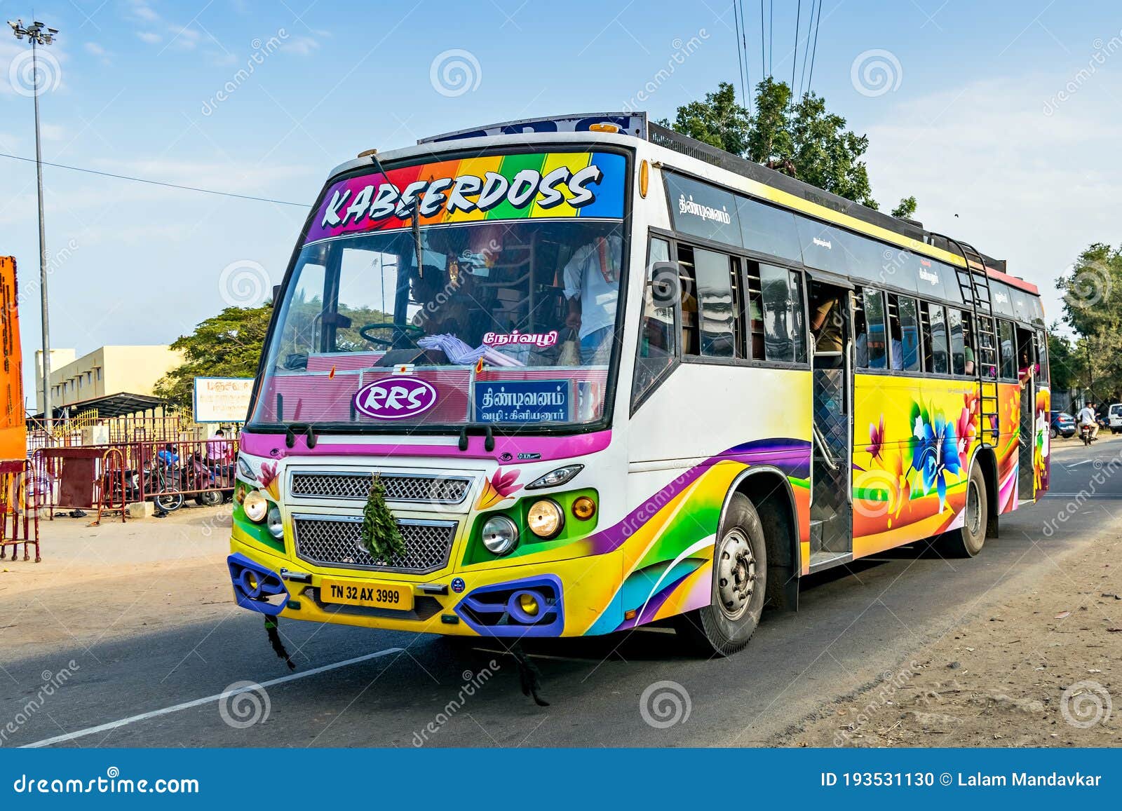 pondicherry tour bus