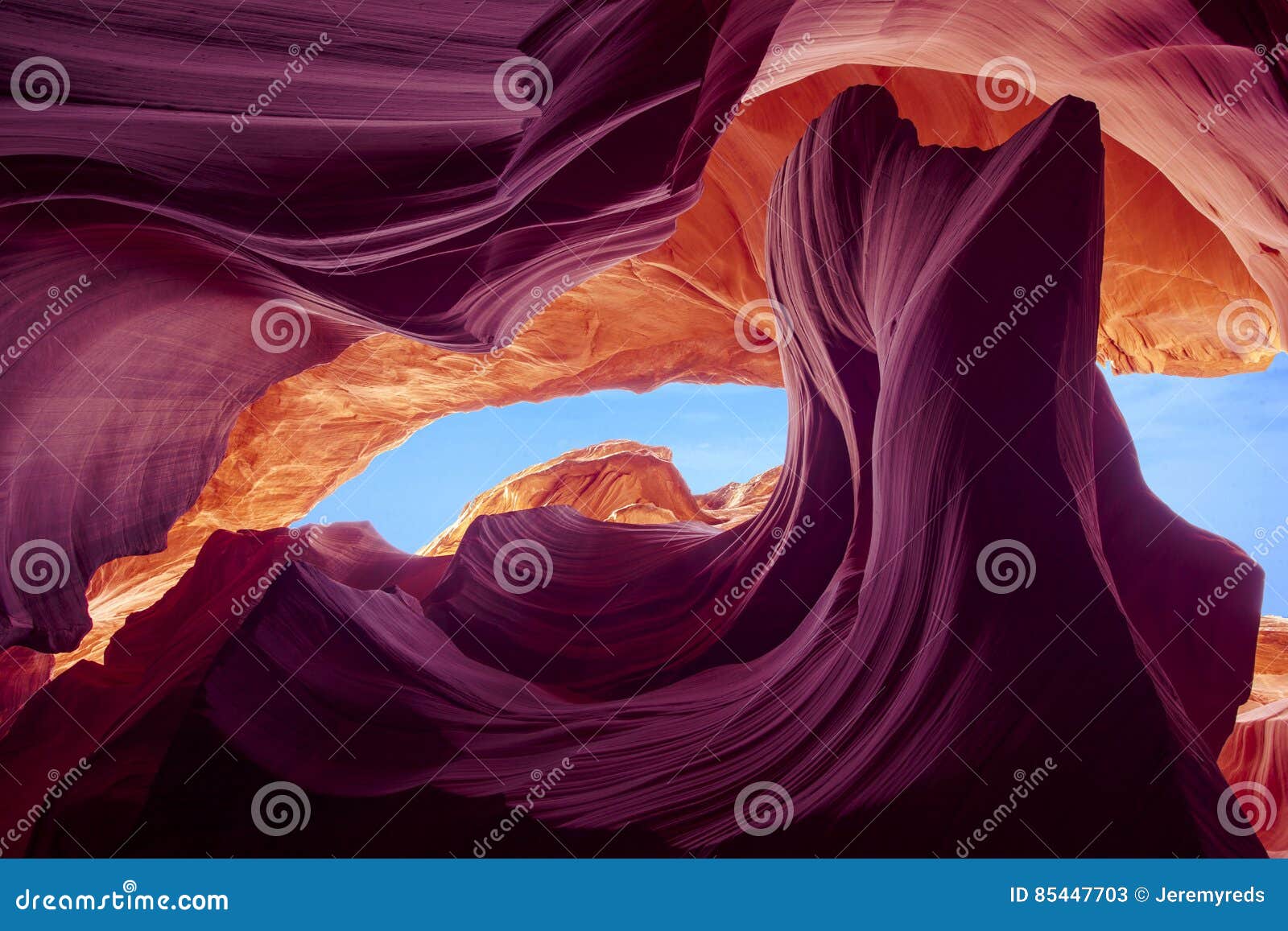 colorful lower antelope canyon