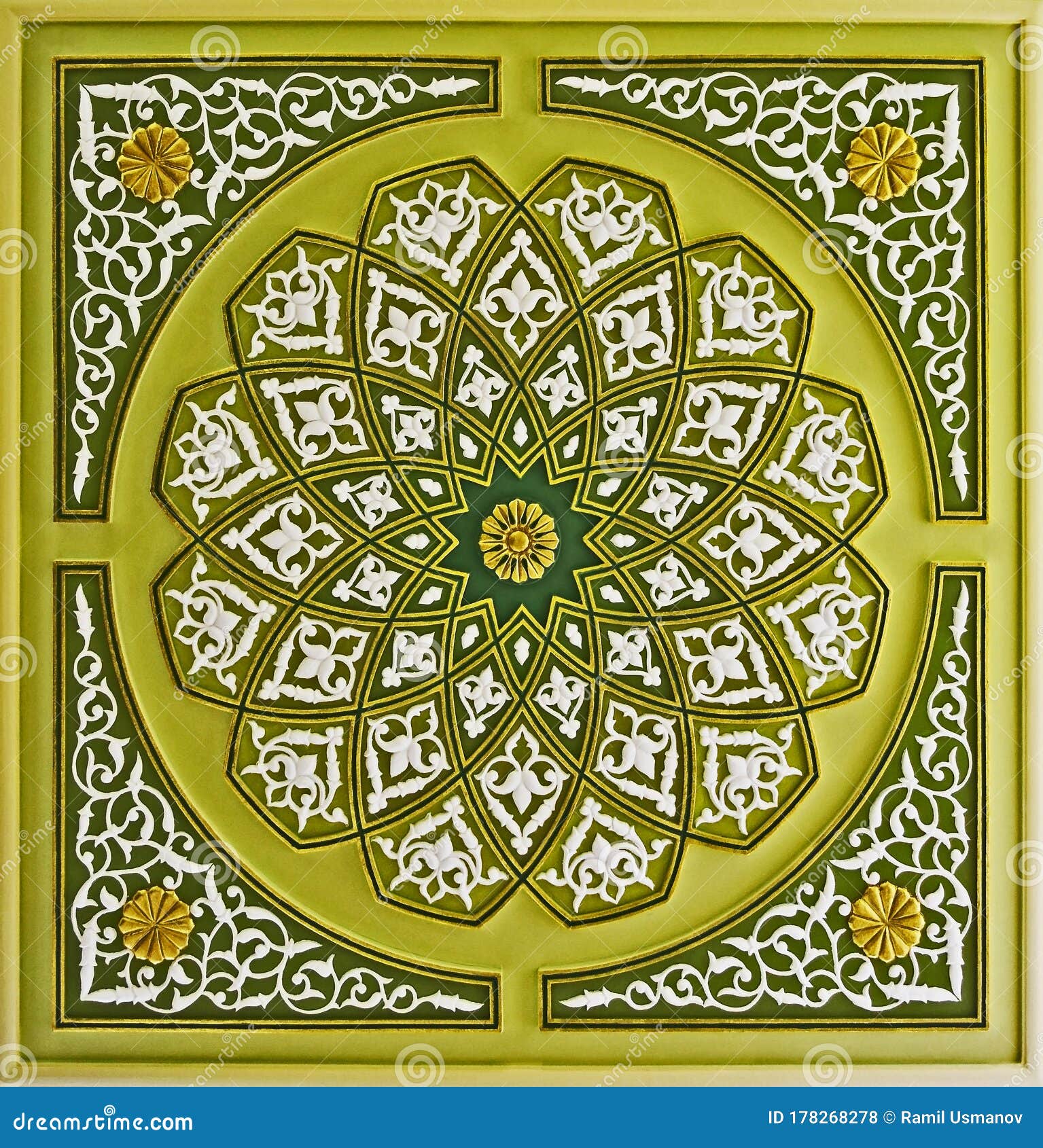 colorful pattern texture saucer ,in the oriental stil. arabic ornament decoration.