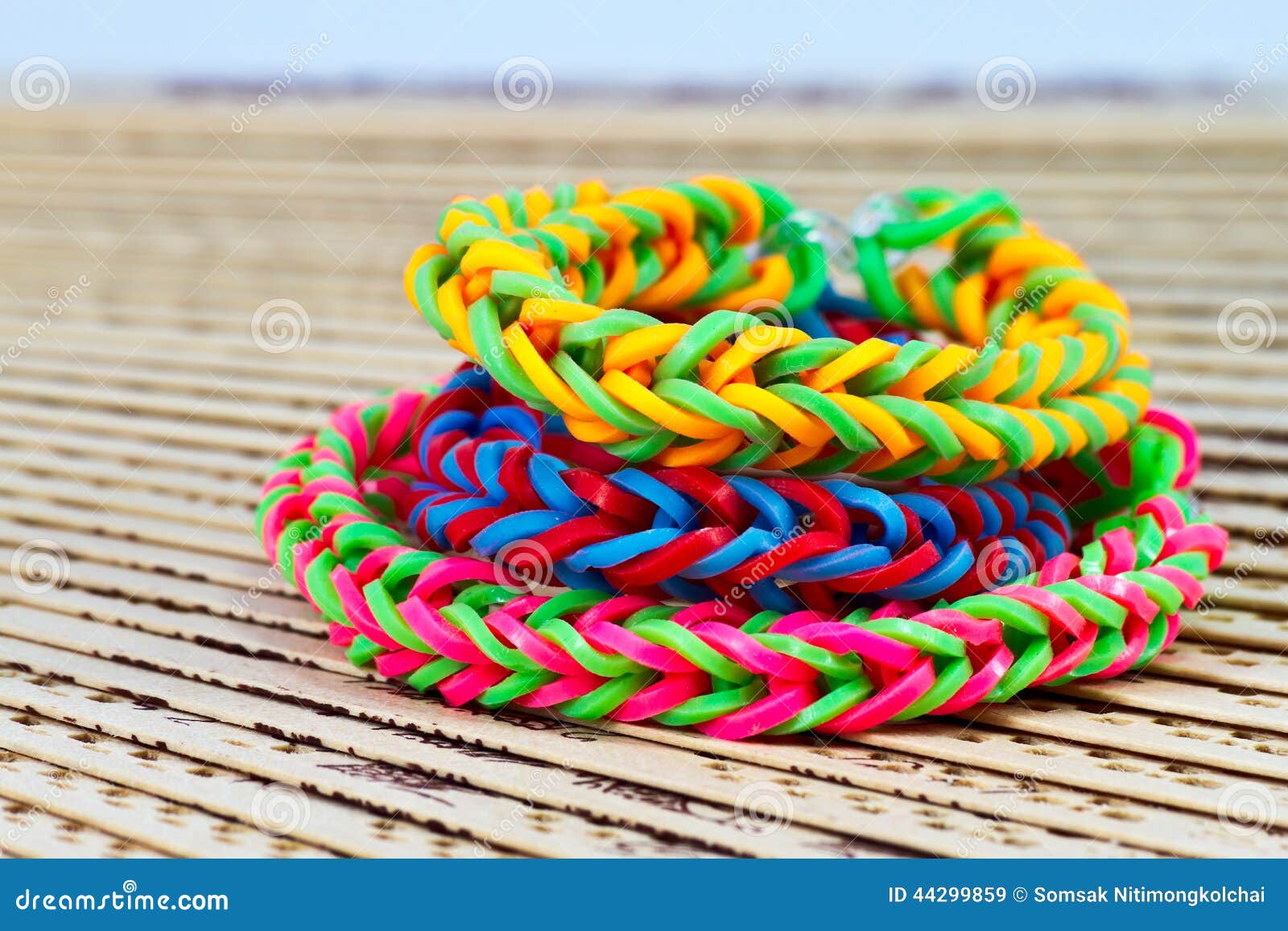 Loom bands: Doctors warn parents about the risks of popular toy at  Christmas | The Independent | The Independent