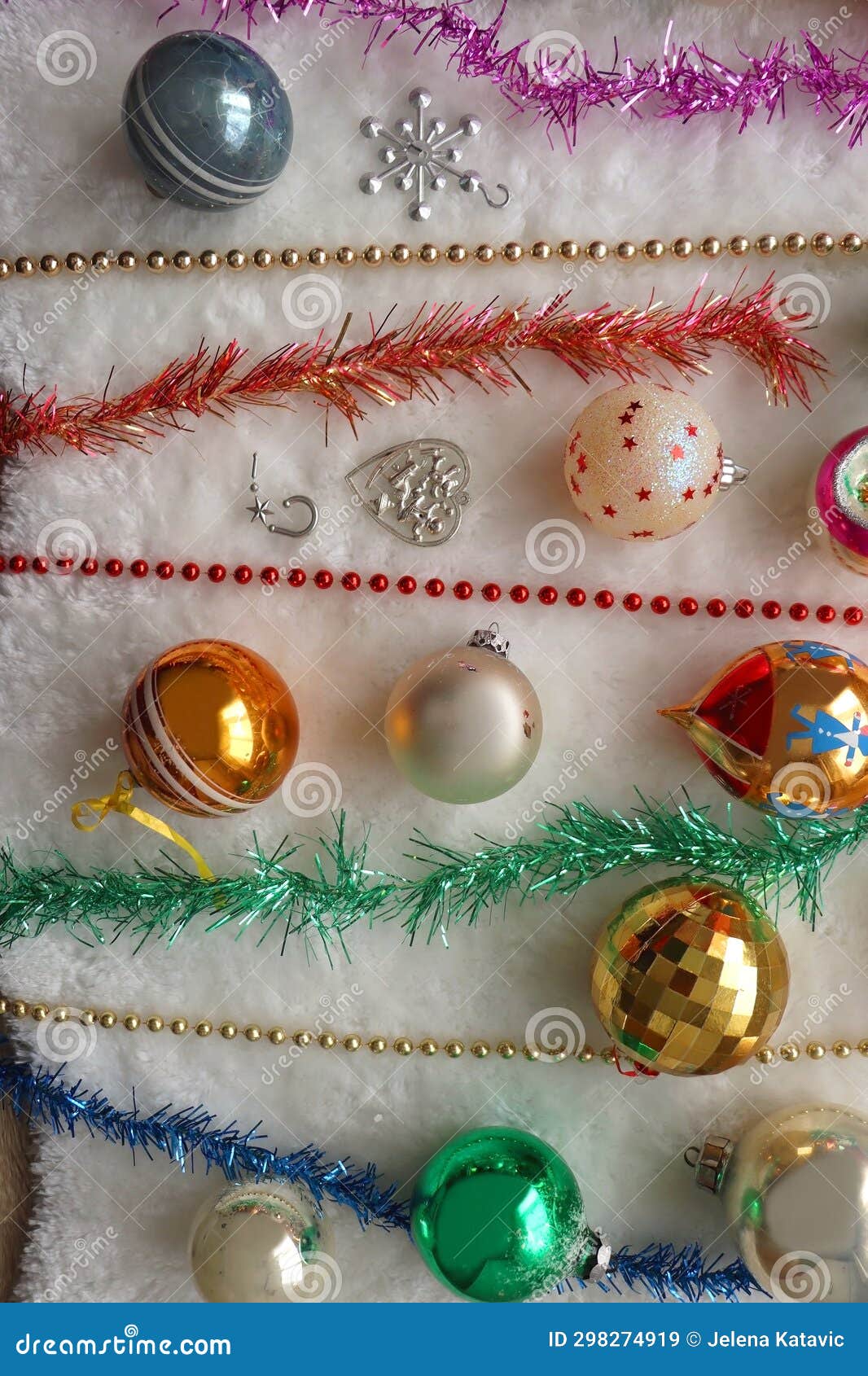 kitschy vintage christmas decorations