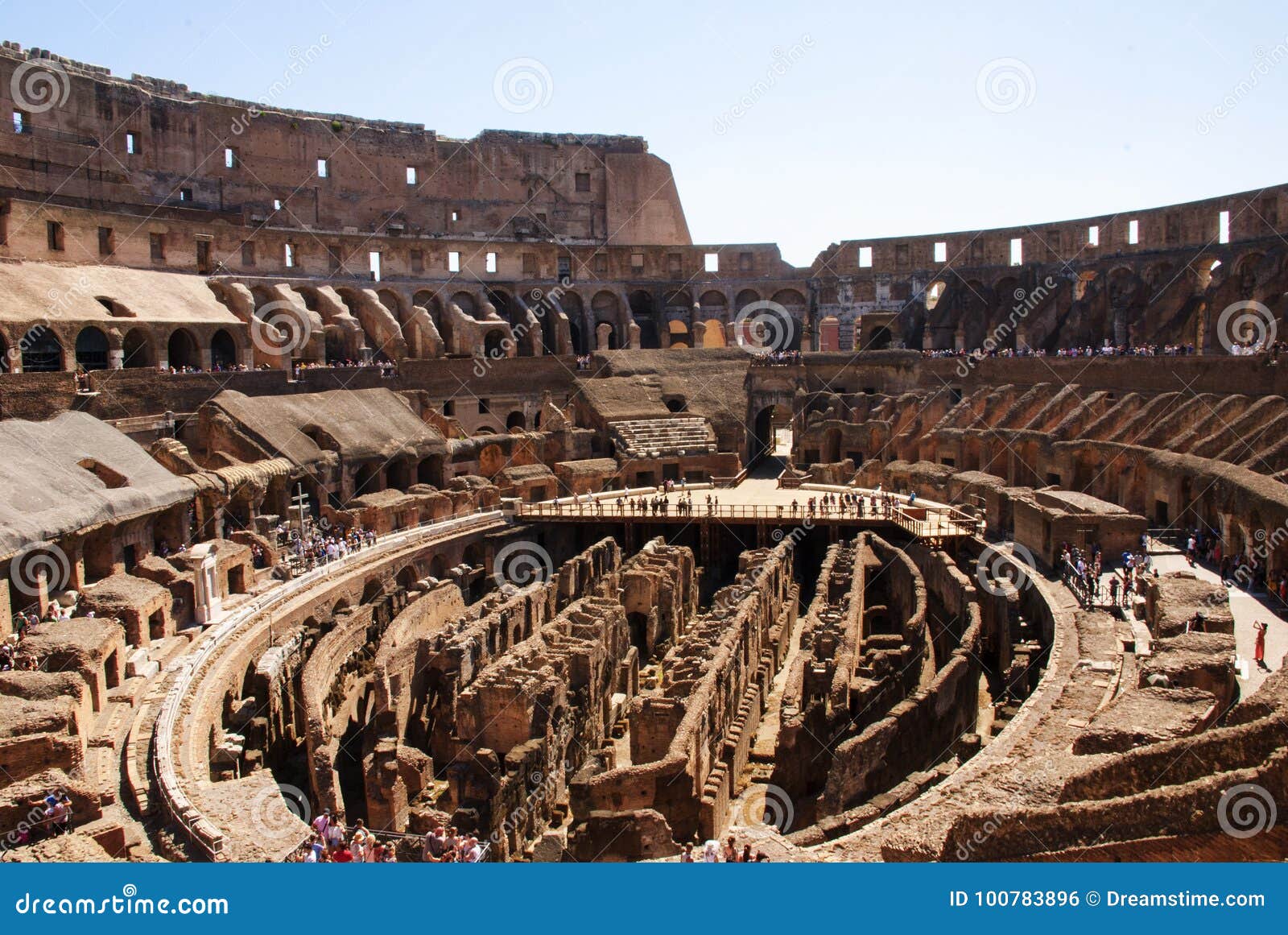 Colosseum del interior, Roma, Italia. Colosseum Colosseo del interior, Roma, Italia