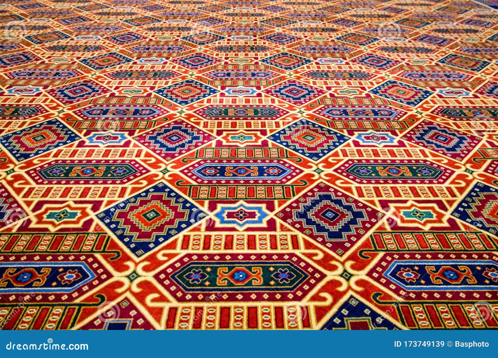 colourful carpet, diminishing perspective