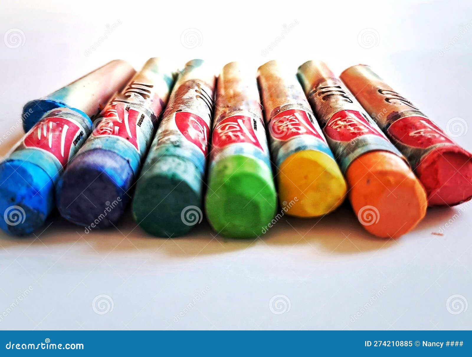 Close up of multicolor oil pastel crayons Stock Photo - Alamy