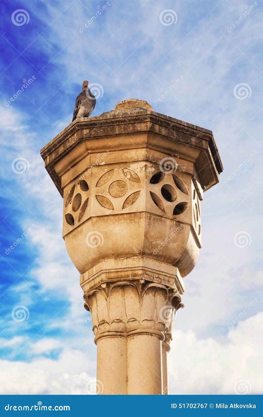 Columna Decorativa Cerca De La Puerta De La Pila, Dubrovnik Imagen de  archivo - Imagen de arte, decorativo: 51702767