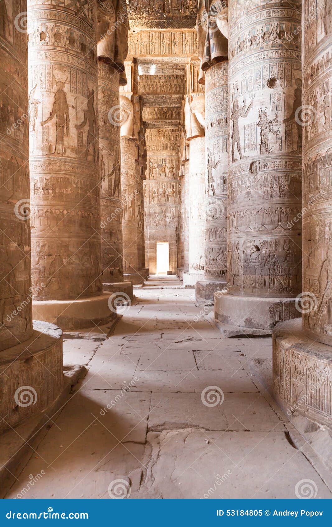 columns in dendera temple
