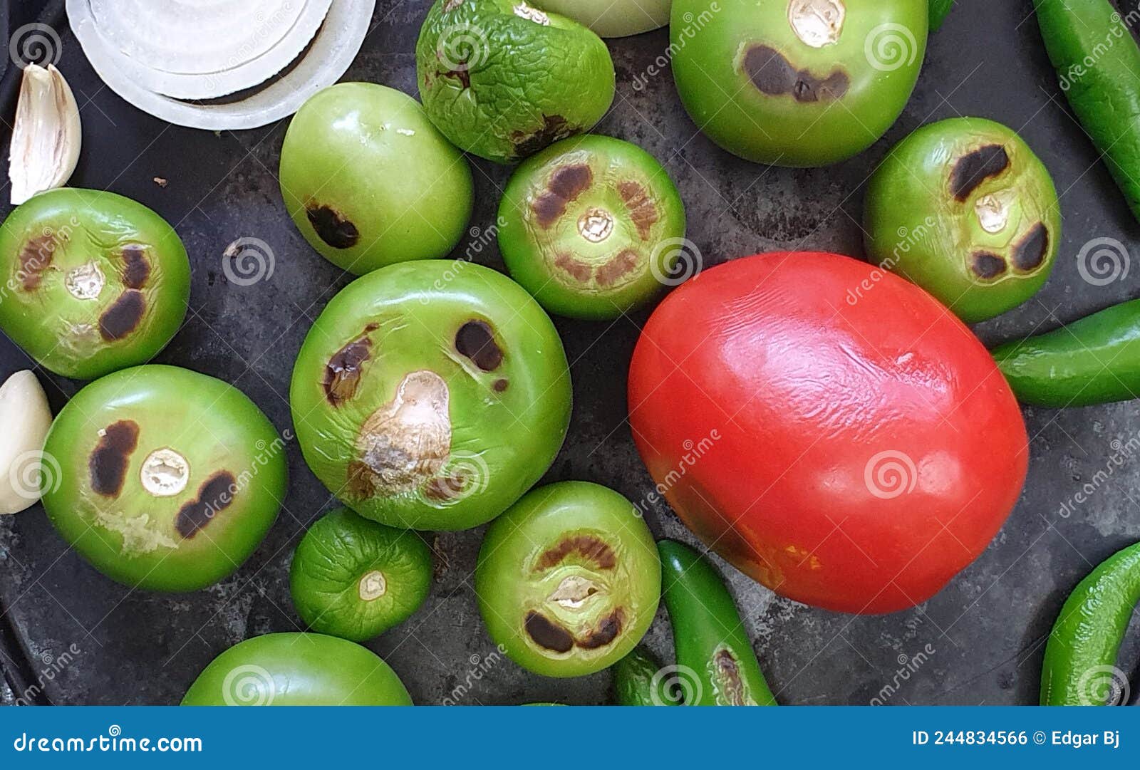 https://thumbs.dreamstime.com/z/comal-ingredients-to-prepare-traditional-mexican-sauce-which-includes-tomato-chili-peppers-tomato-onion-garlic-comal-244834566.jpg
