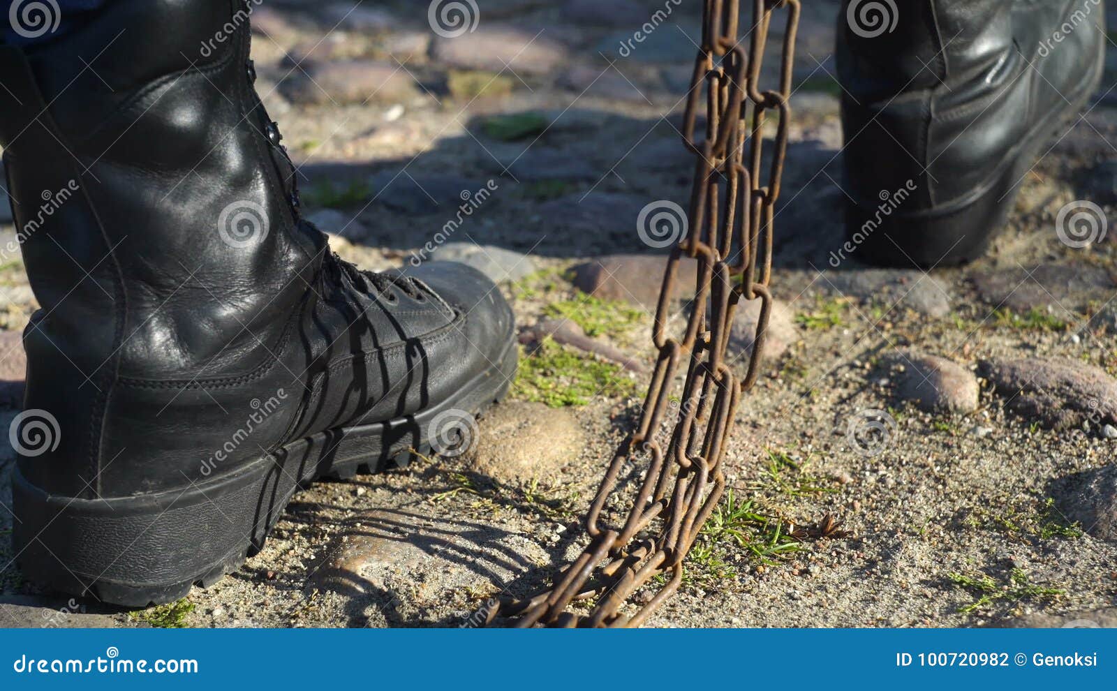 Dirty shoe slave