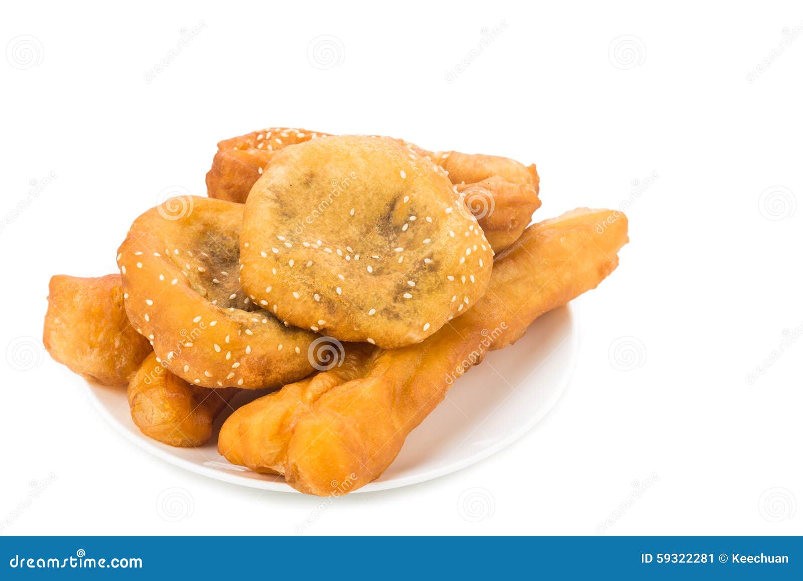 combination serving of delicious you tiao, han chim peng and ma