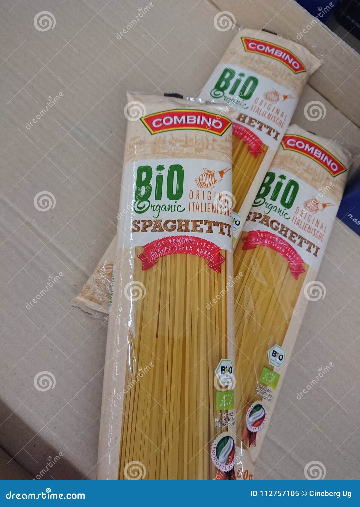 spectrum Ongewijzigd Kosciuszko Combino Bio Organic Spaghetti Editorial Image - Image of ingredient, meal:  112757105