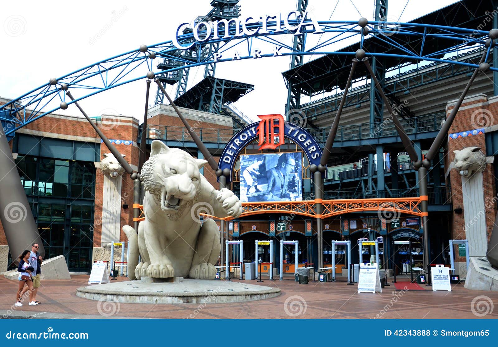 Comerica Park Front Entrance Editorial Stock Photo - Image of majors,  stadium: 42343888