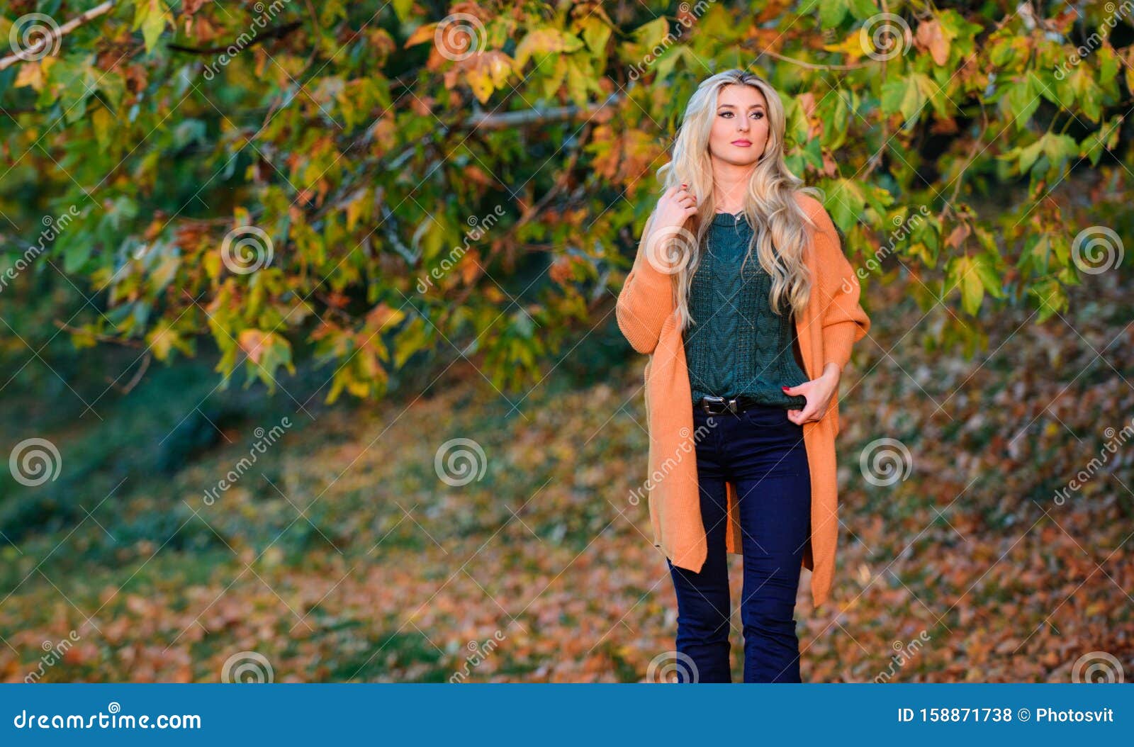 Comfortable Outfit. Girl Adorable Blonde Posing in Warm and Cozy Outfit ...