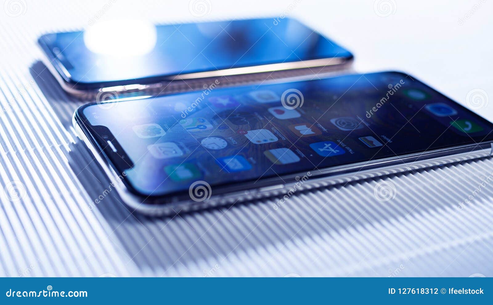 Download 810 Koleksi Background Xs Max Paling Keren