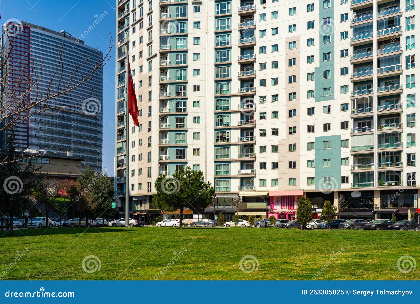 Complexo Residencial Residencial Residencial Com Estacionamento De