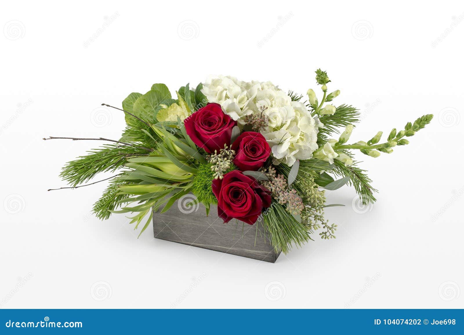 Composition Florale En Noël Avec Les Roses Rouges Et Les Verts Mélangés De  Vacances Floristry Professionnel Photo stock - Image du professionnel,  cadeau: 104074202