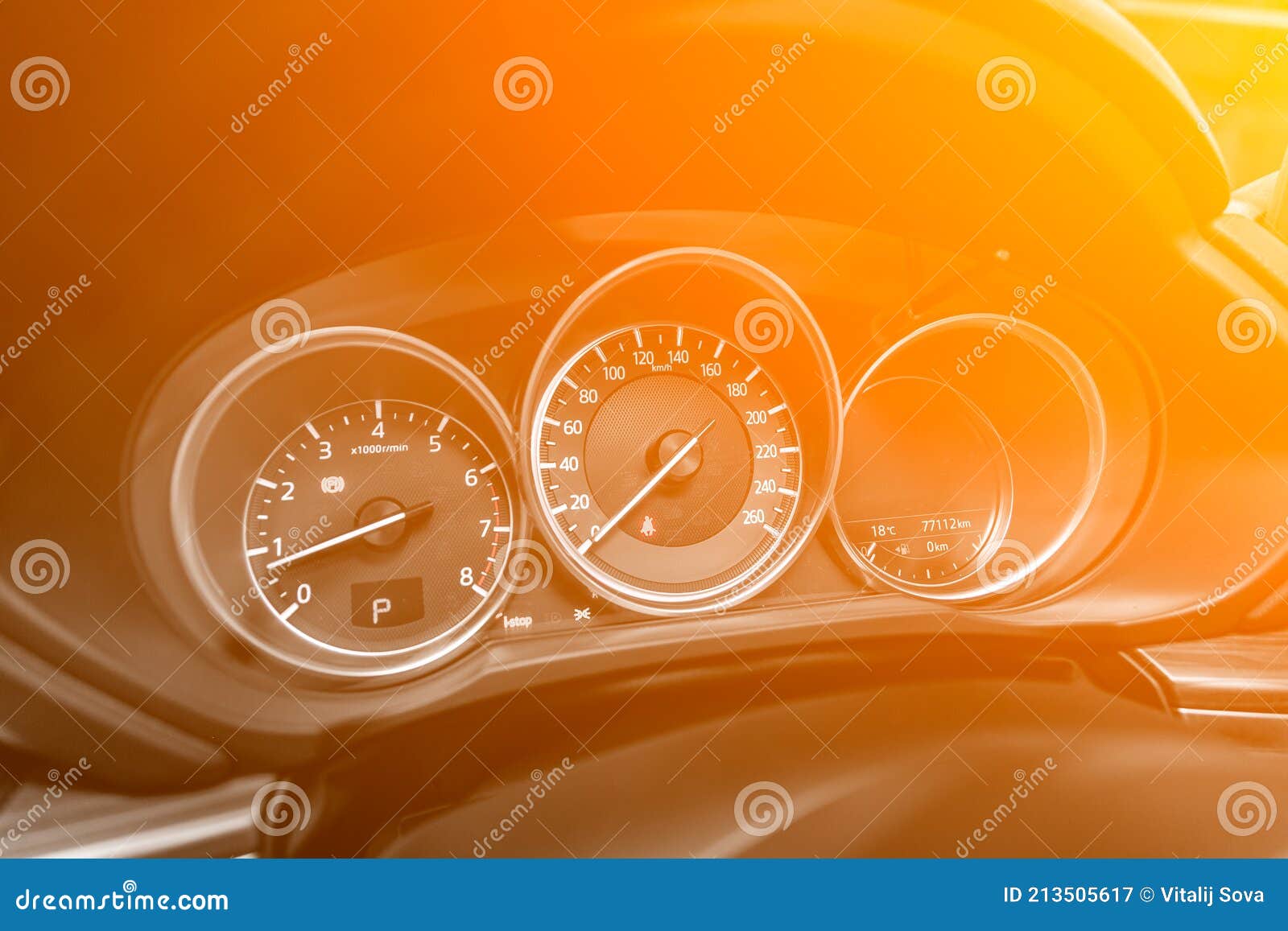 https://thumbs.dreamstime.com/z/compteur-de-vitesse-d-une-voiture-moderne-nouveaux-d%C3%A9tails-int%C3%A9rieurs-tachym%C3%A8tre-et-volant-sous-les-couleurs-jaune-orange-n%C3%A9on-213505617.jpg