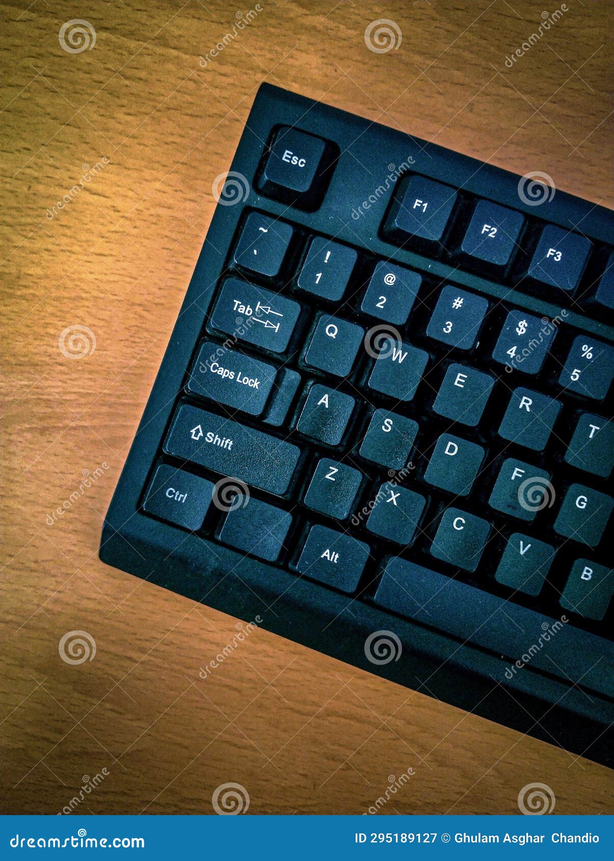 computer keyboard pc system input device keypad desktop key board keybuttons clavierordinateur teclado m  teclar digitar photo