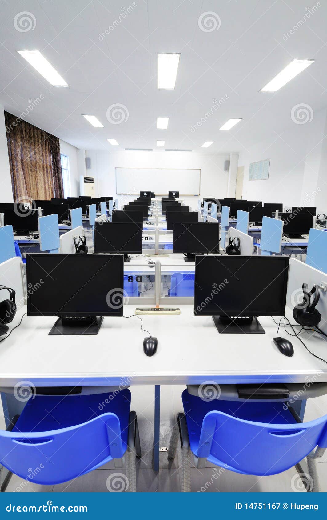 Computer room stock image. Image of finance, blue, desktop - 14751167