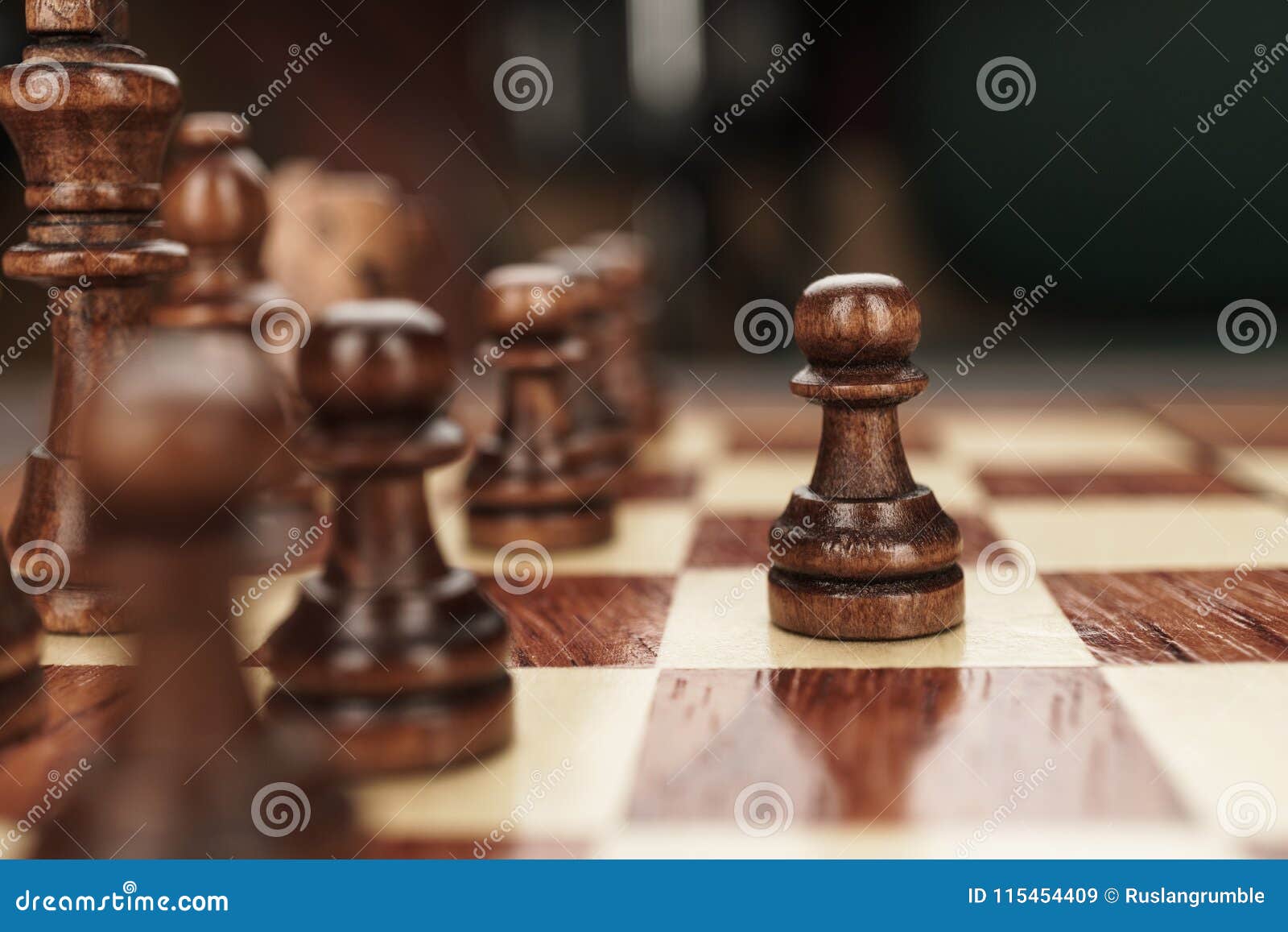 Conceito Da Liderança Da Xadrez Sobre O Tabuleiro De Xadrez Imagem de Stock  - Imagem de desafio, jogo: 30395825