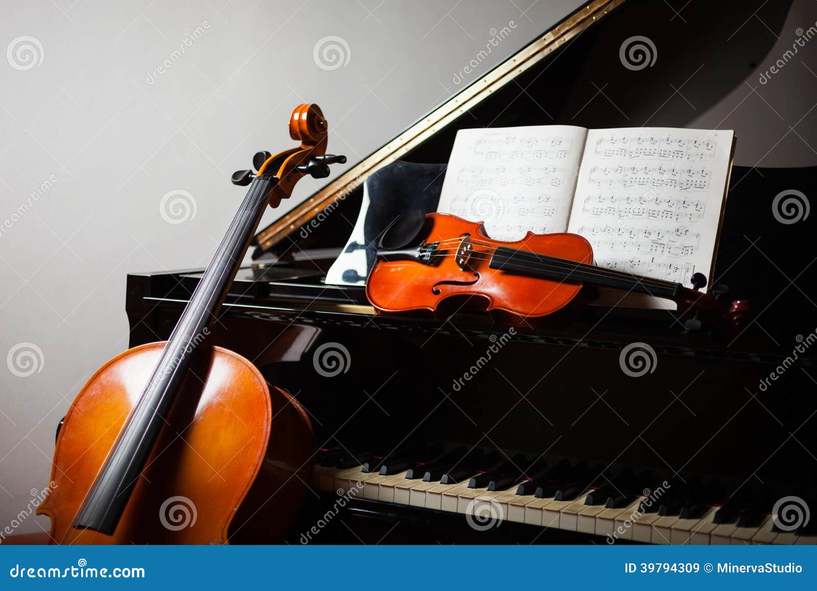 Concept De Musique Classique Image stock - Image du classique