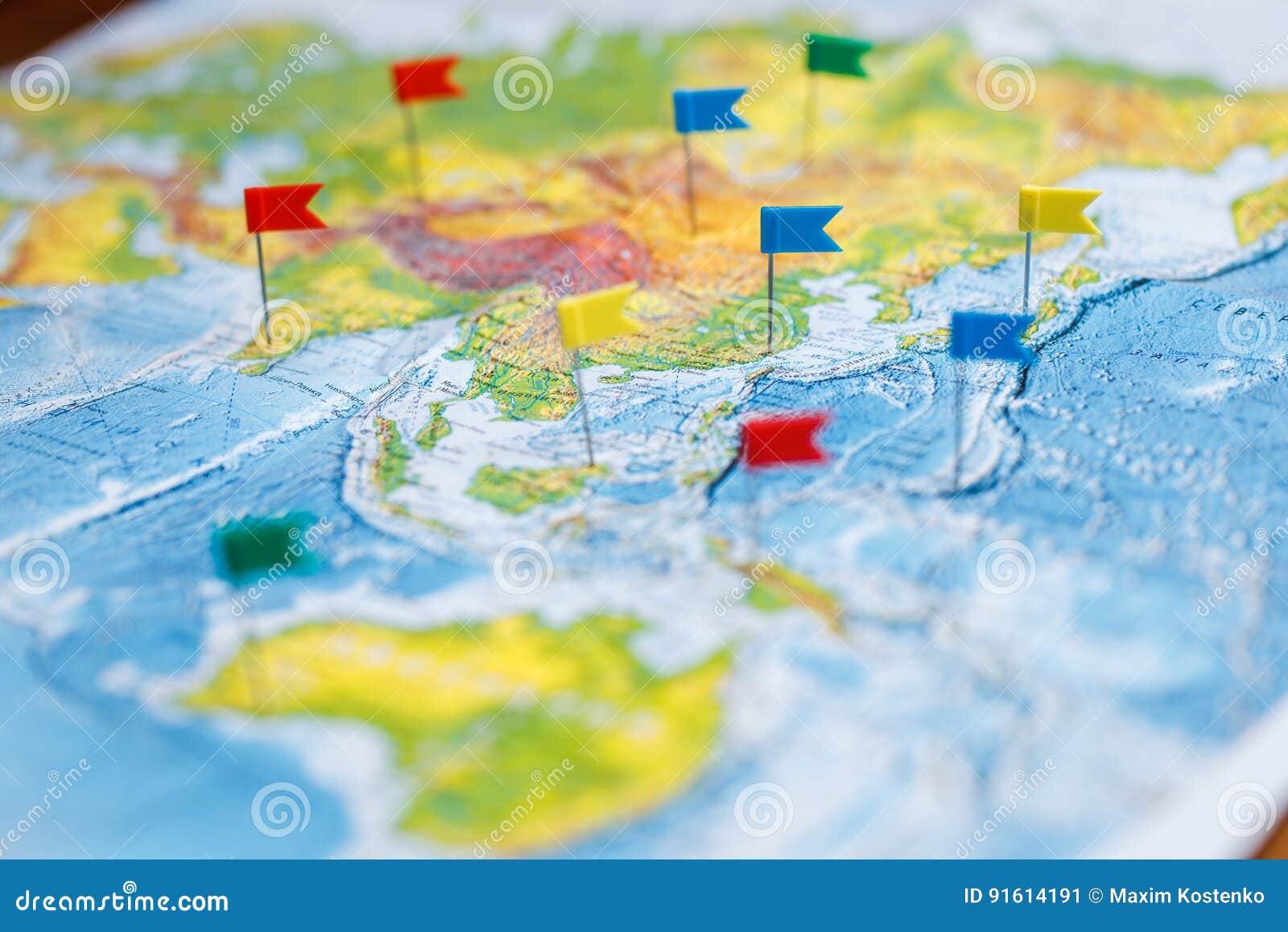Punaise Dans La Carte Du Monde Image stock - Image du topographie