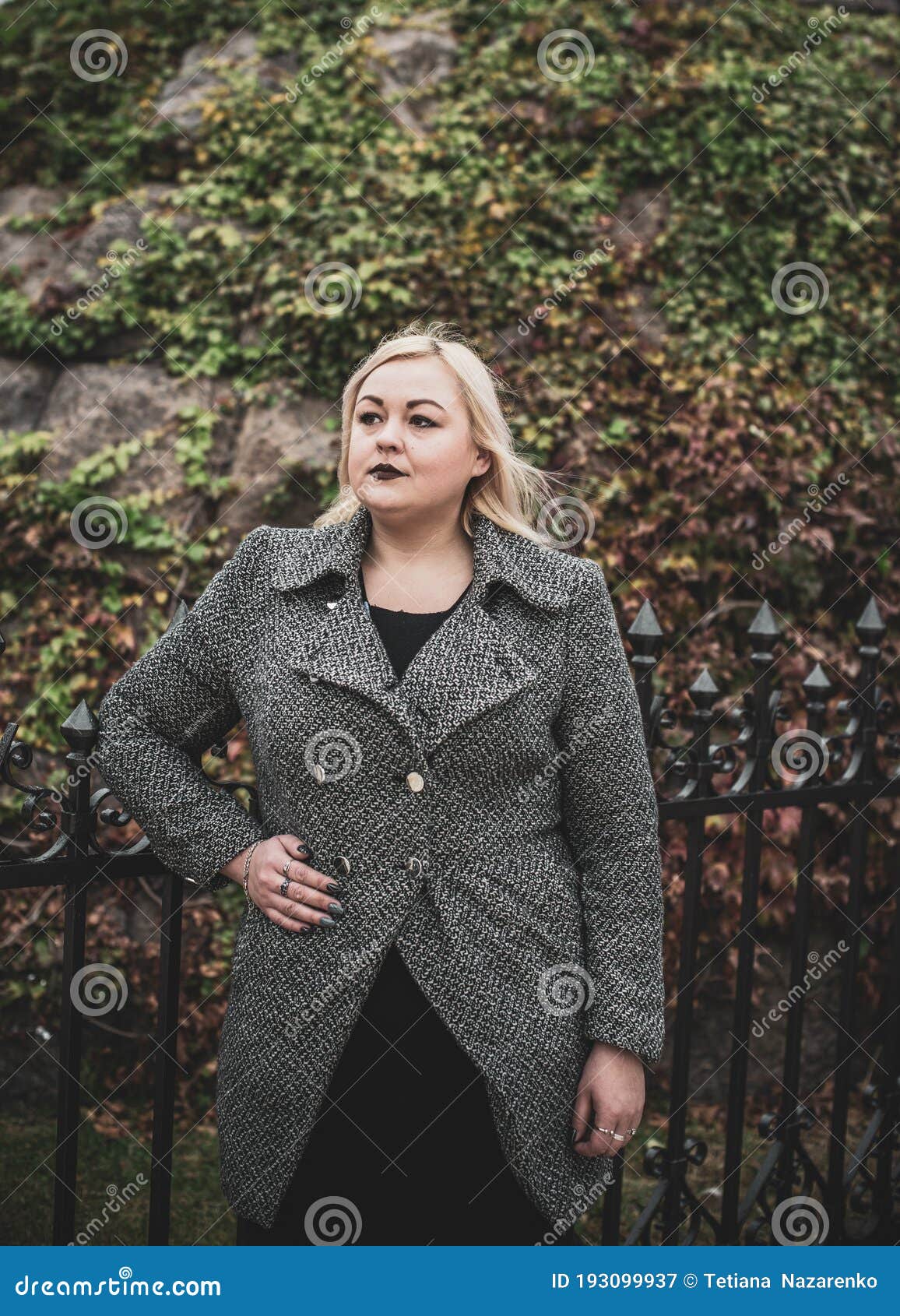 Plus Size Young Woman at City, Lifestyle Stock Image - Image of healthy,  confident: 193099937