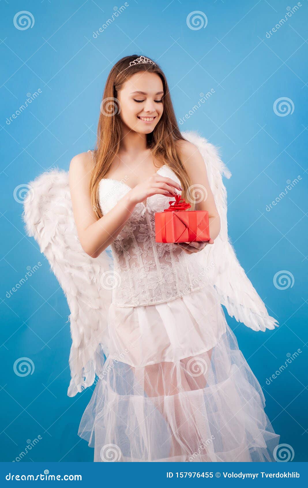 concept of innocent girl. love card. valentines day. cupid cute angel - concept of valentines day. love concept. fashion