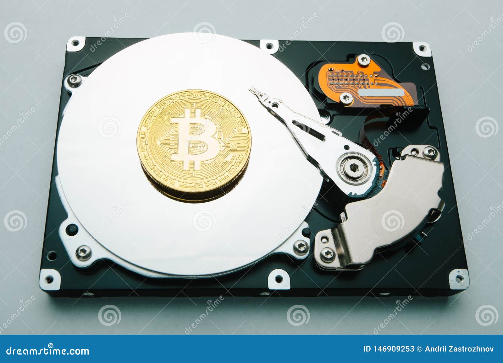 Crypto Storage Stock Illustrations – 5,720 Crypto Storage Stock  Illustrations, Vectors & Clipart - Dreamstime