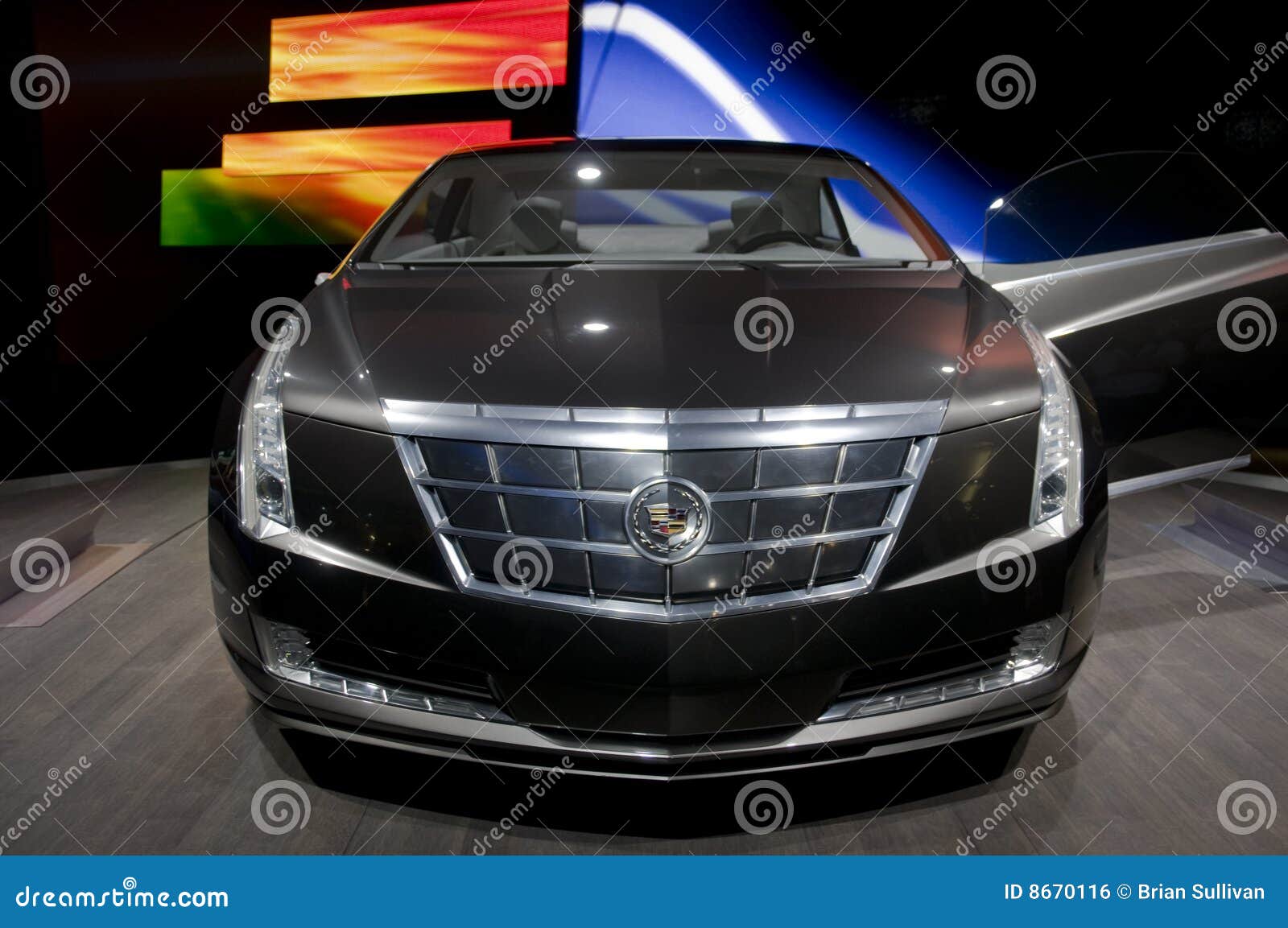 Cadillac Converj Concept - Frontal Foto editorial - Imagen de concepto,  americano: 8670116, image size:1600x1153